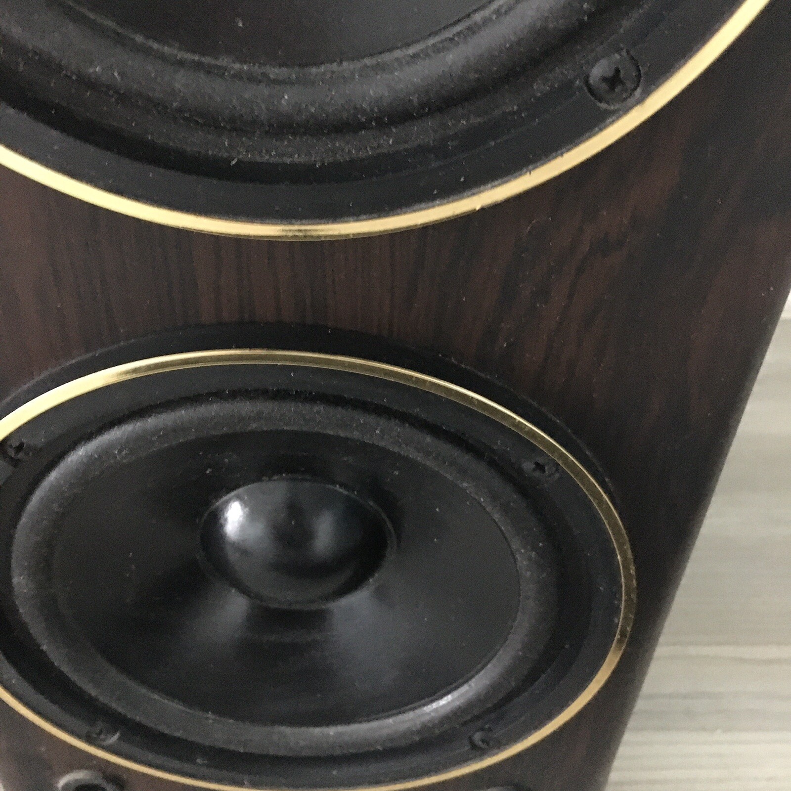 Vintage Fisher 2 Way Speaker System D2 - Untested