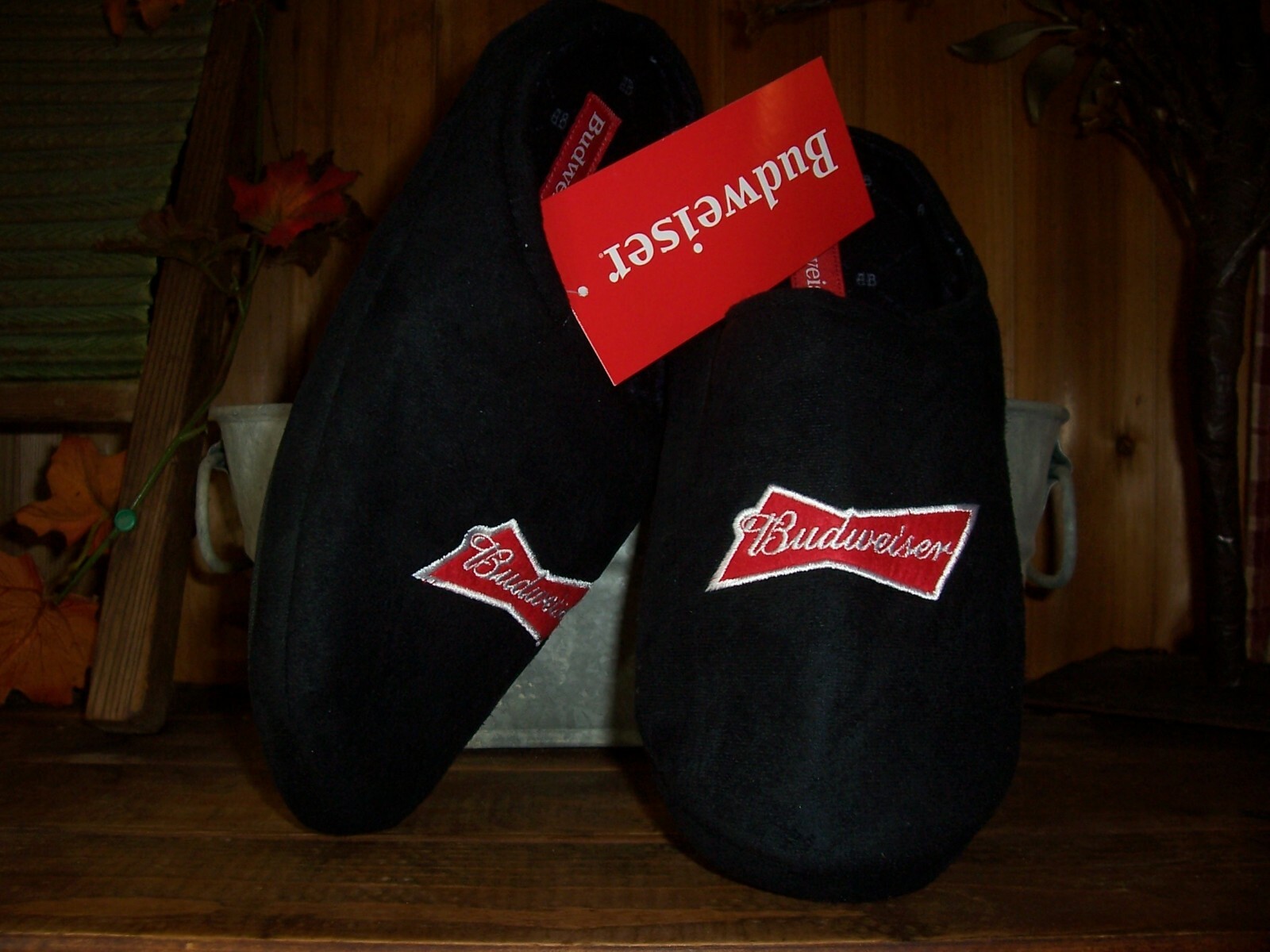 BUDWEISER MENS SLIPPERS SHOES SIZE 7-8 BLACK SLIP ON RUBBER SOLE BEER THEME