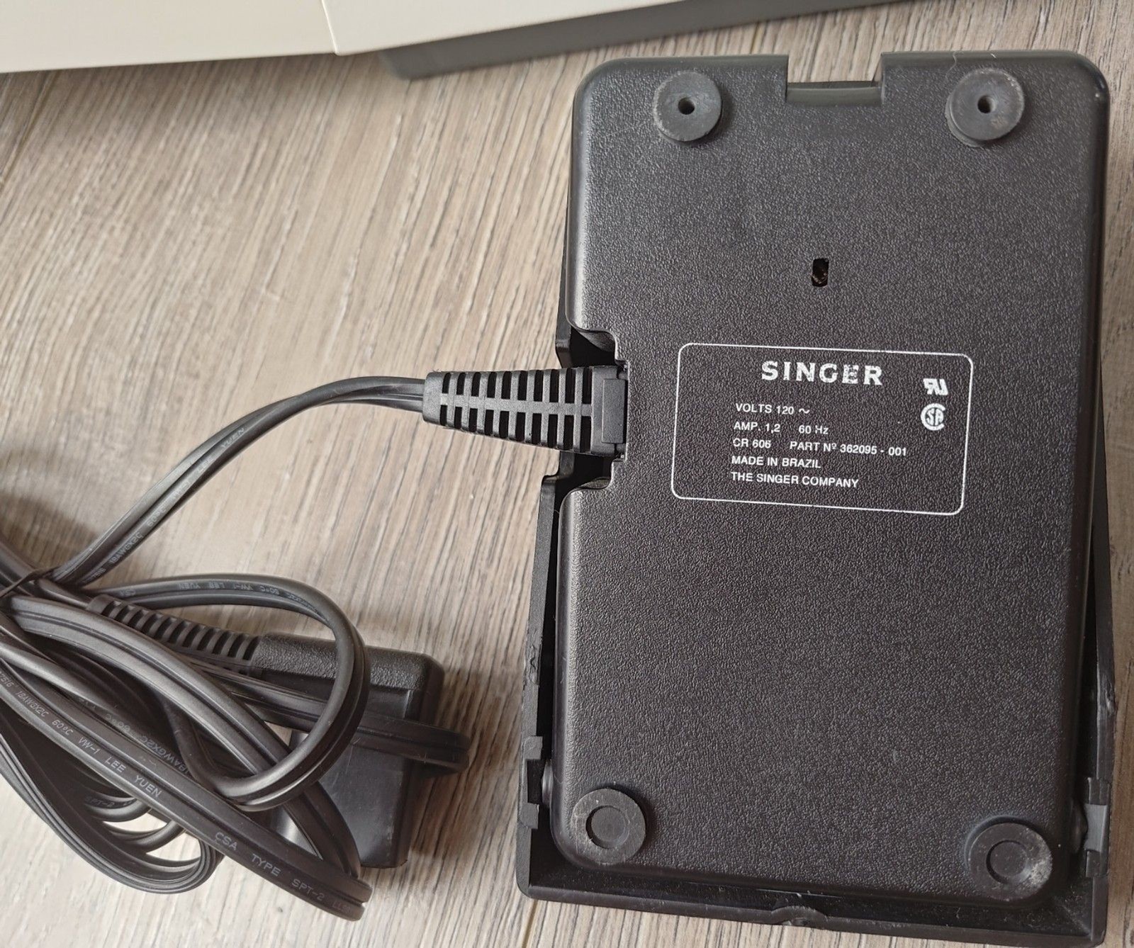 Singer 5050 Sewing Machine 50 Stitch Functions