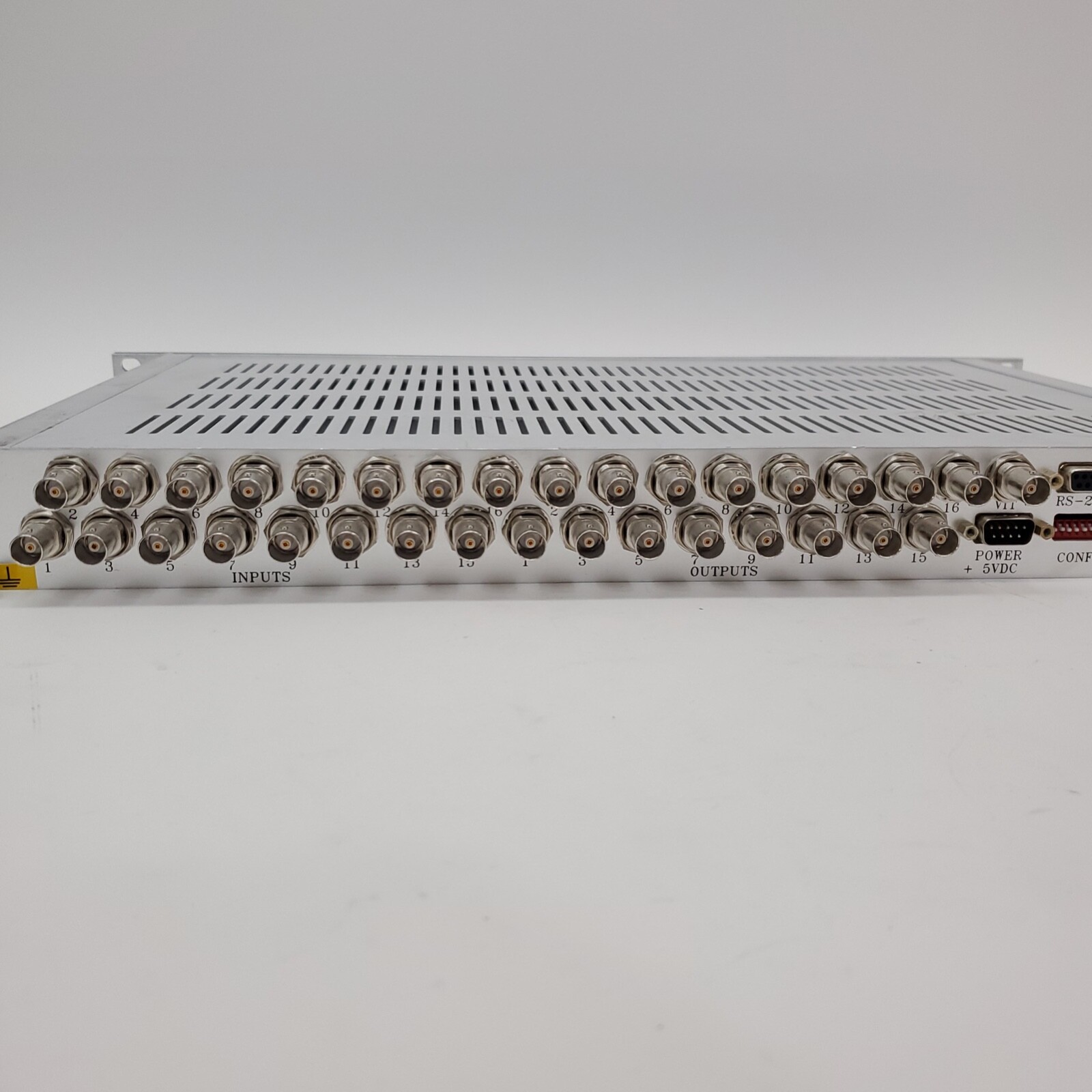 Network VikinX VD1616 Serial Digital Video Router NO PSU