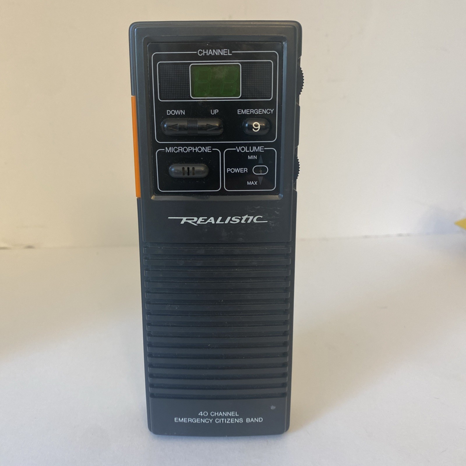 Vintage Realistic 40 Channel Road Emergency 2 Way CB Radio TRC-409 UNTESTED