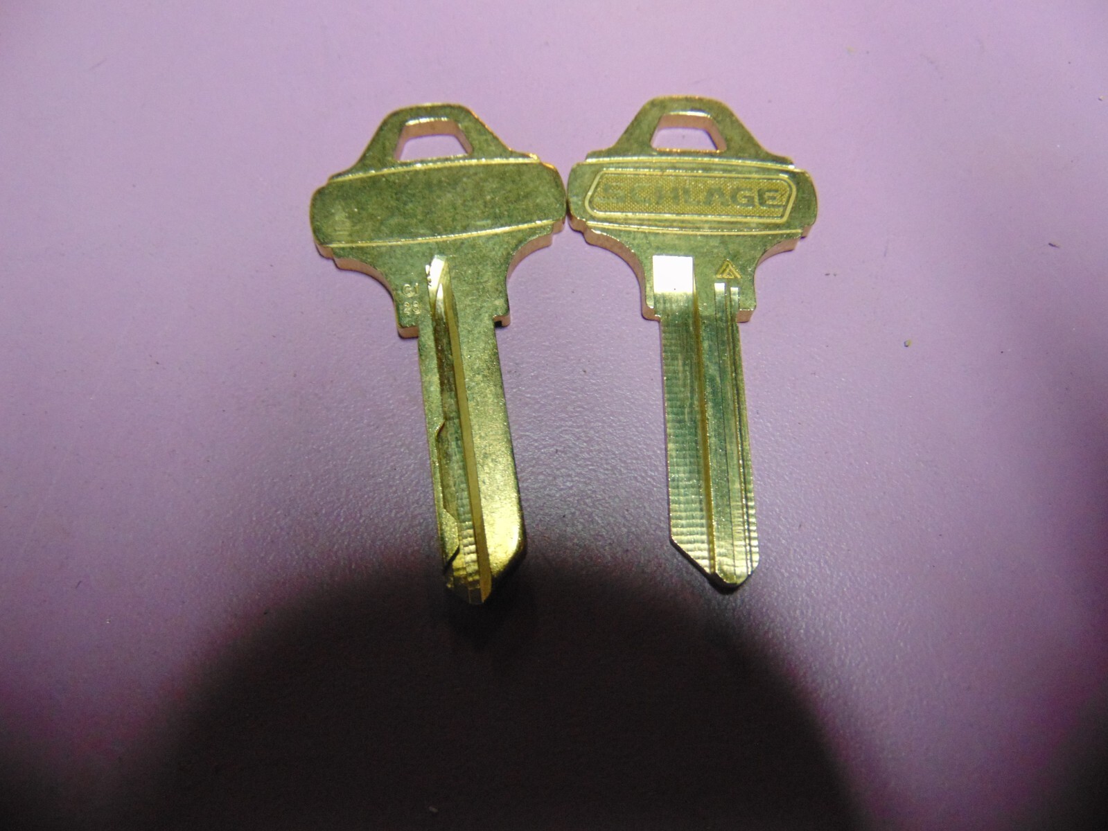 2 KEYS EVEREST SCHLAGE C123 KEYS UNCUT LOCKSMITH