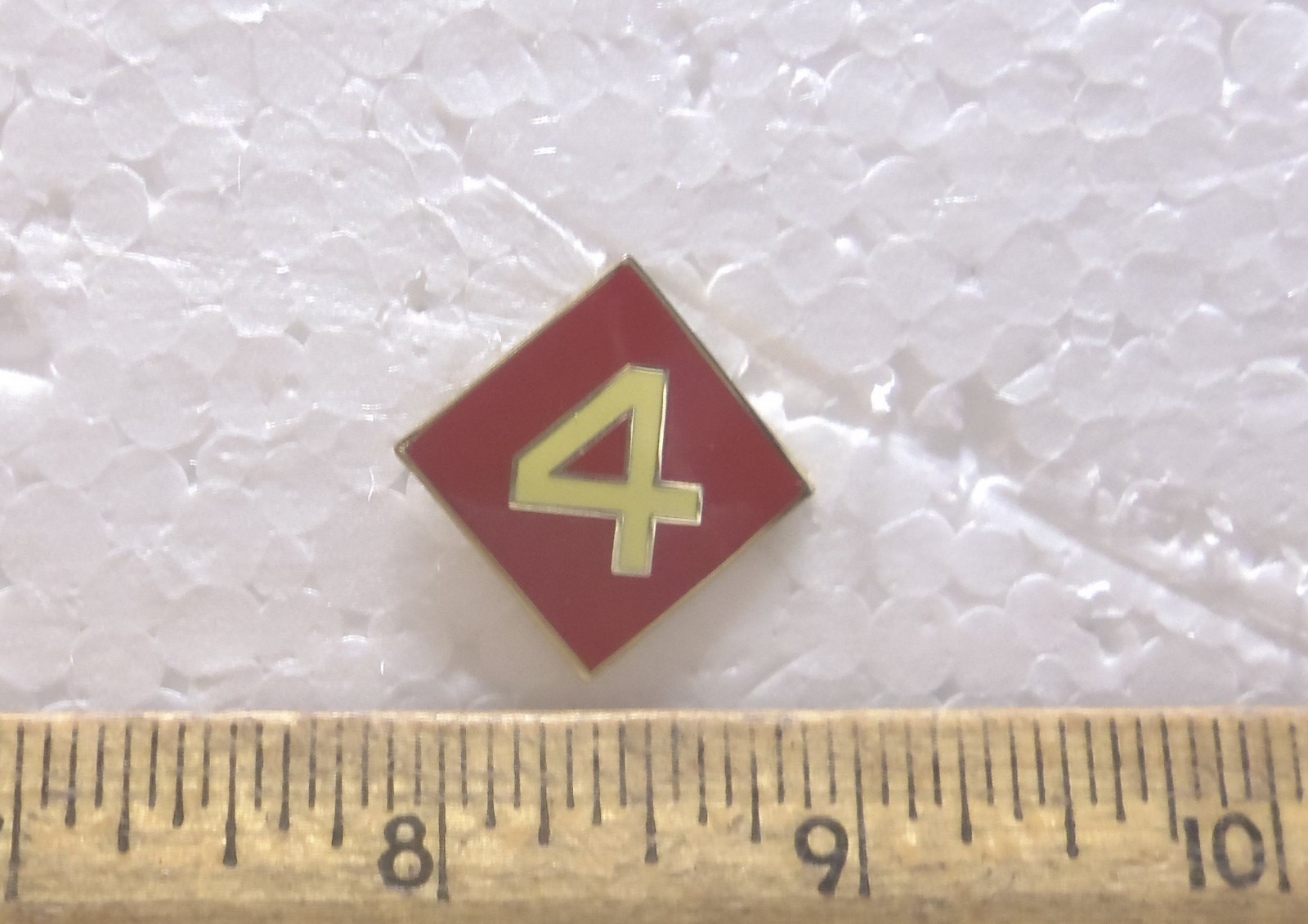 US Marine Corps - 4th Marine Division Pin