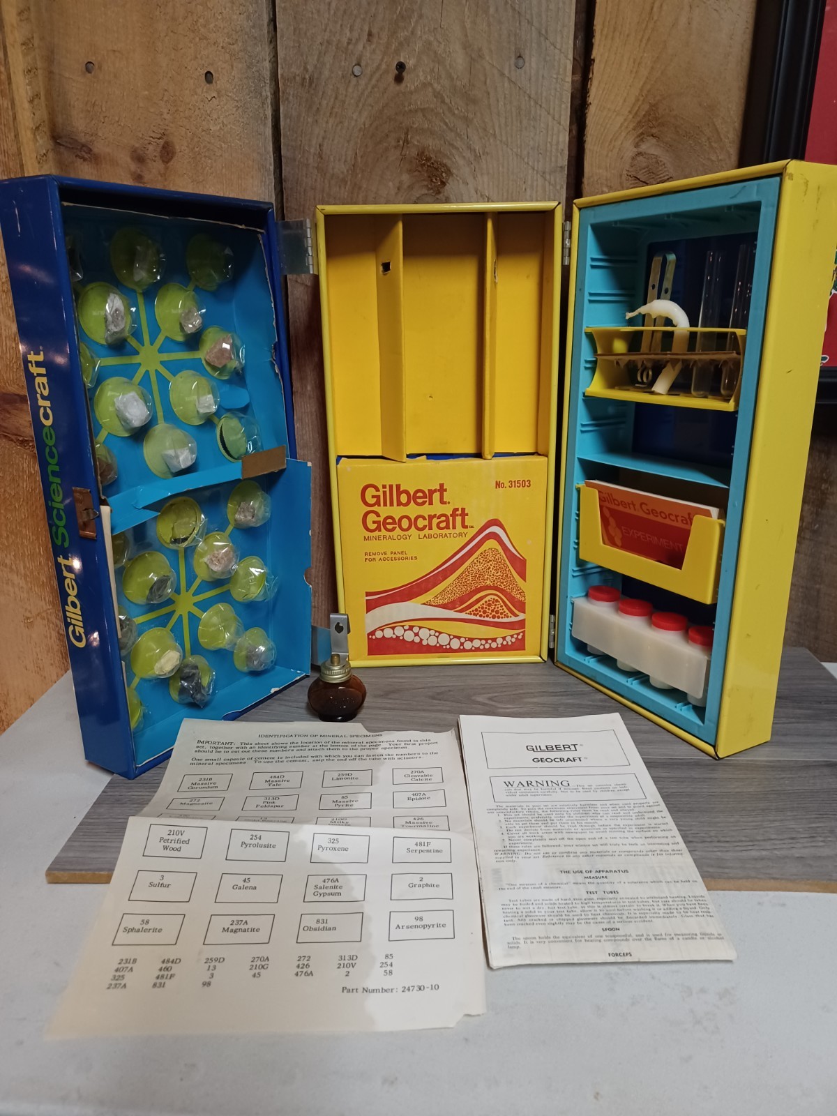 1971 Gilbert Geocraft Mineralogy Laboratory Model 31503