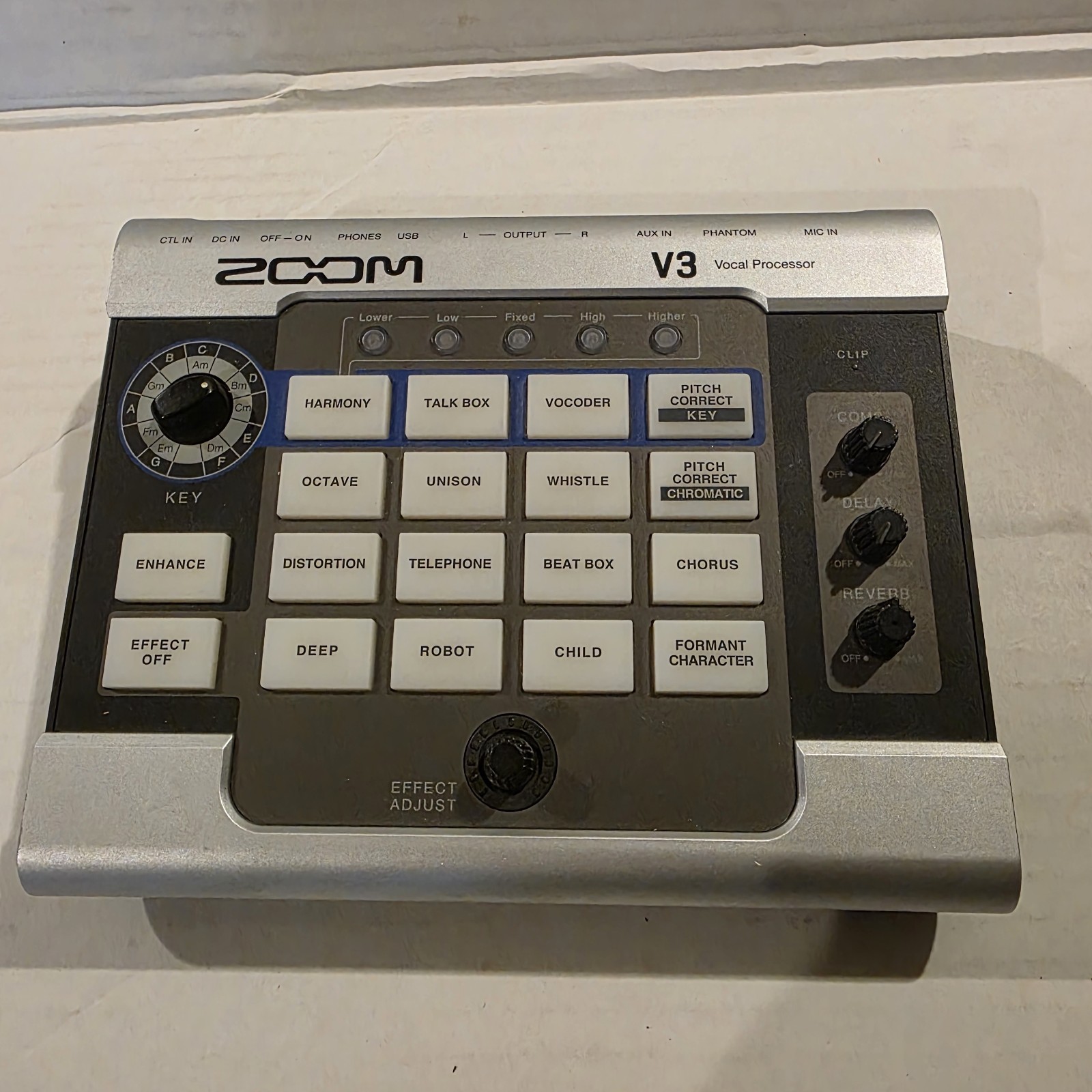 ZOOM V3 Vocal Processor Effects Voice Multi-effects
