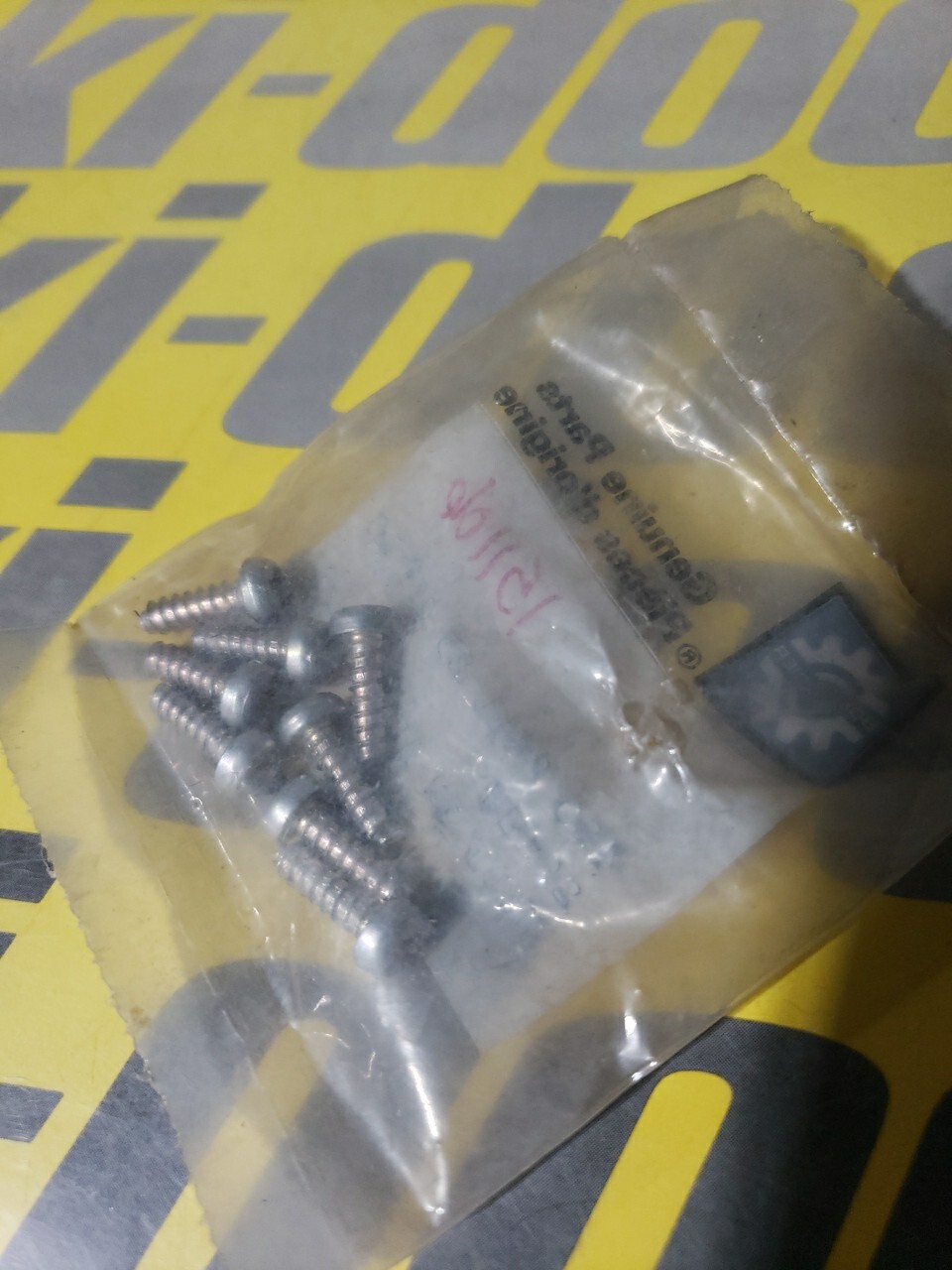 NOS Vintage SkiDoo OEM Phillips Screws 420841125 Set of 8