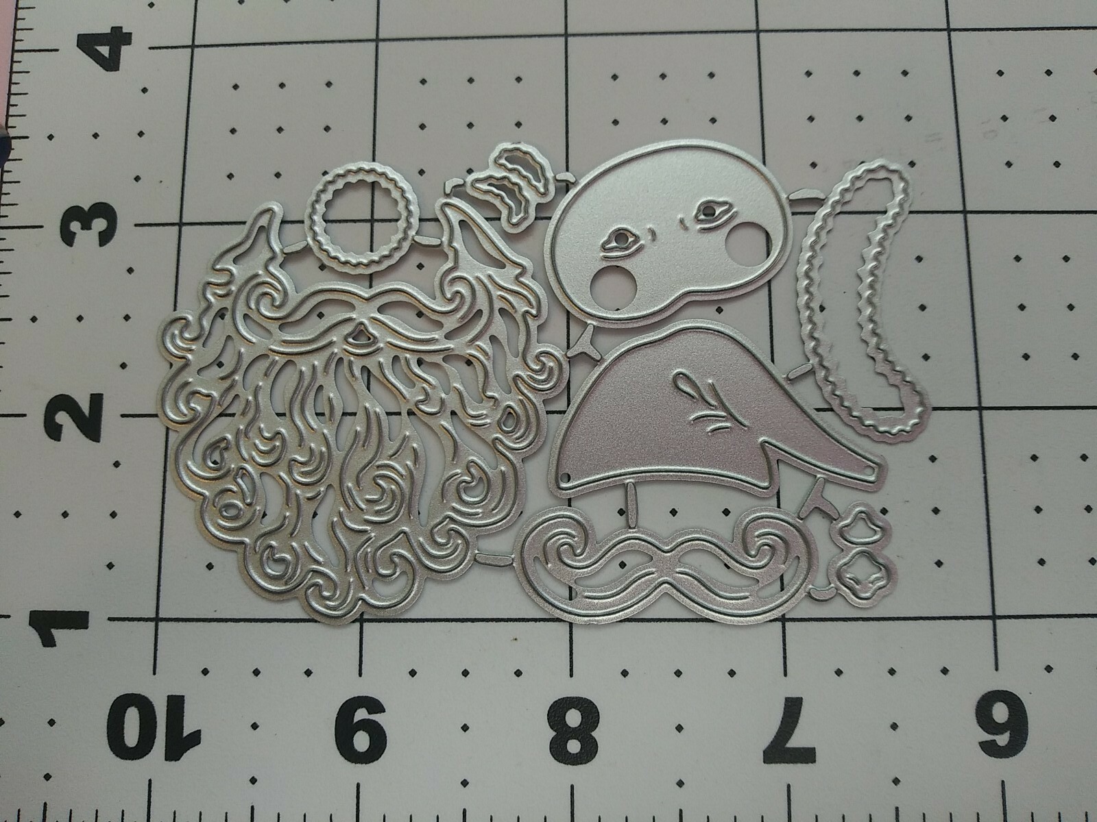 Universal Thin cut Metal Die Cut Tool Emboss detailed Santa Claus Face Christmas
