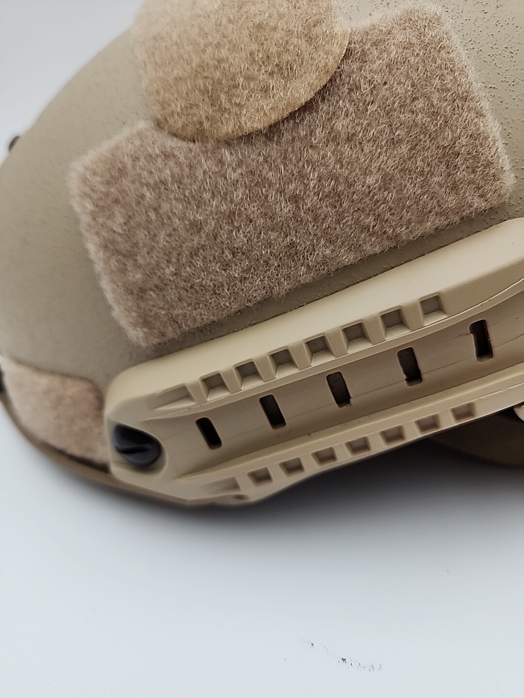 Tactical Helmet In Tan