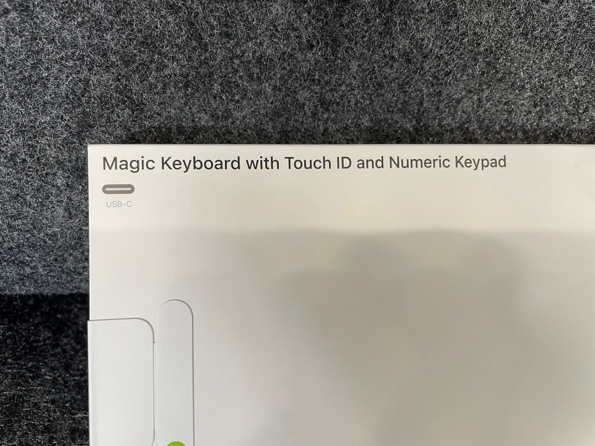 APPLE A3119 Magic Keyboard with Touch ID and Numeric Keypad White