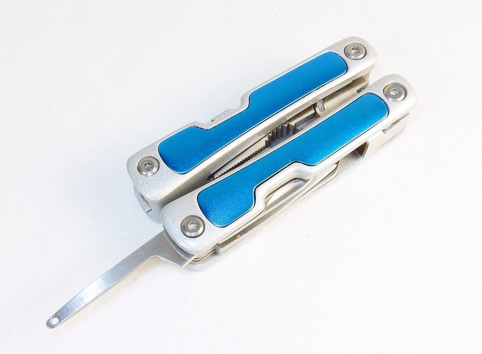 Multi-function Pocket Tool w/LED Light, Stainless Steel, Gift/Storage Box TS-229