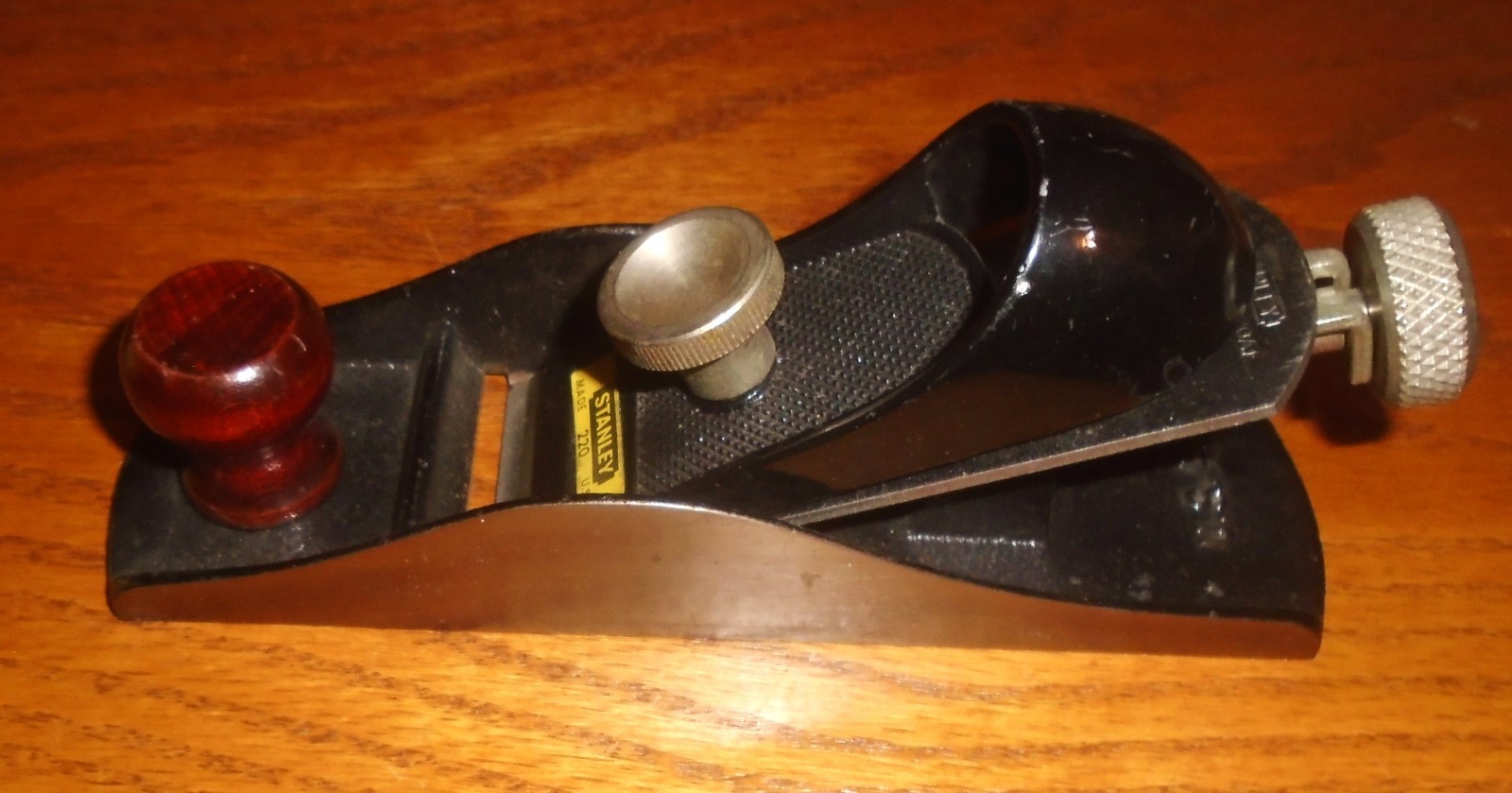 PRICE DROP Vtg Stanley 220 Block Plane 7" Long 2-1/16" Wide, P29892 J Very Nice!