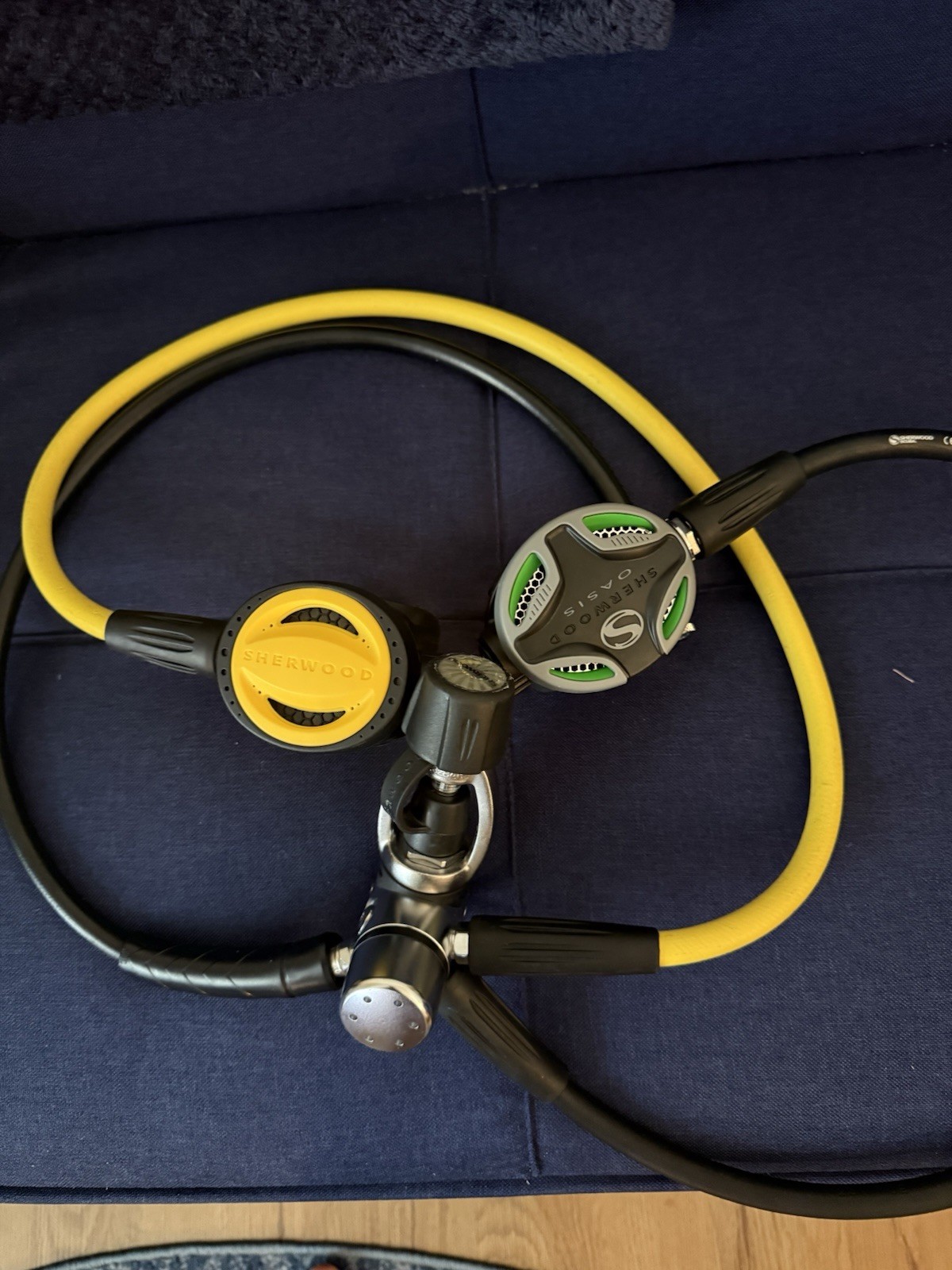 Sherwood Scuba Oasis Pro Dive Regulator with Sherwood Octopus and LP BCD Hose
