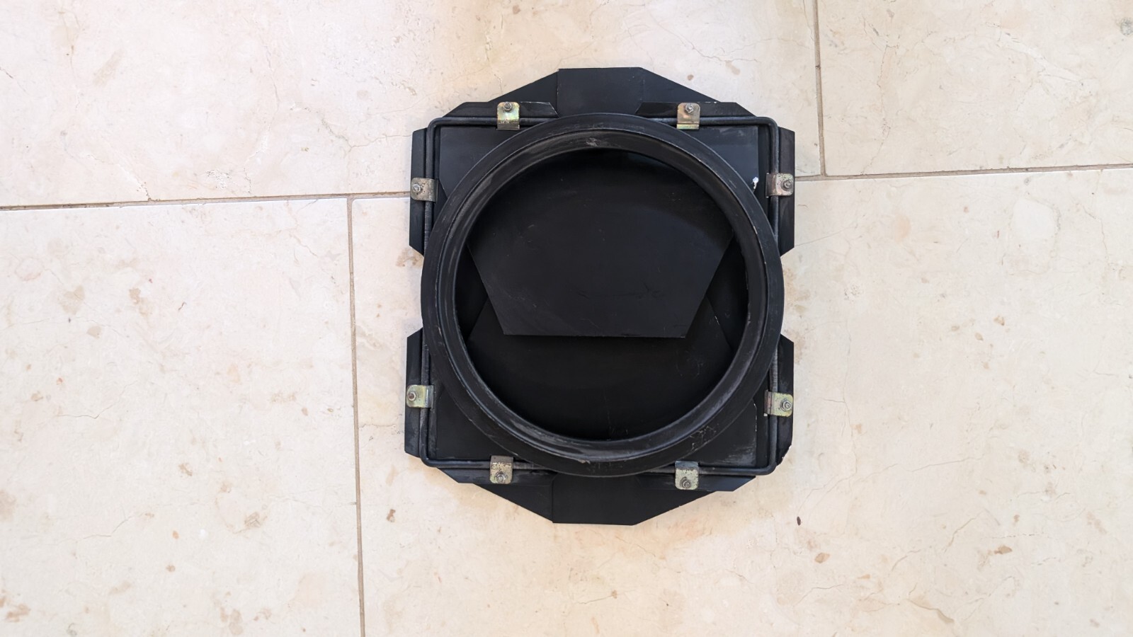 4 leaf barndoor 8"