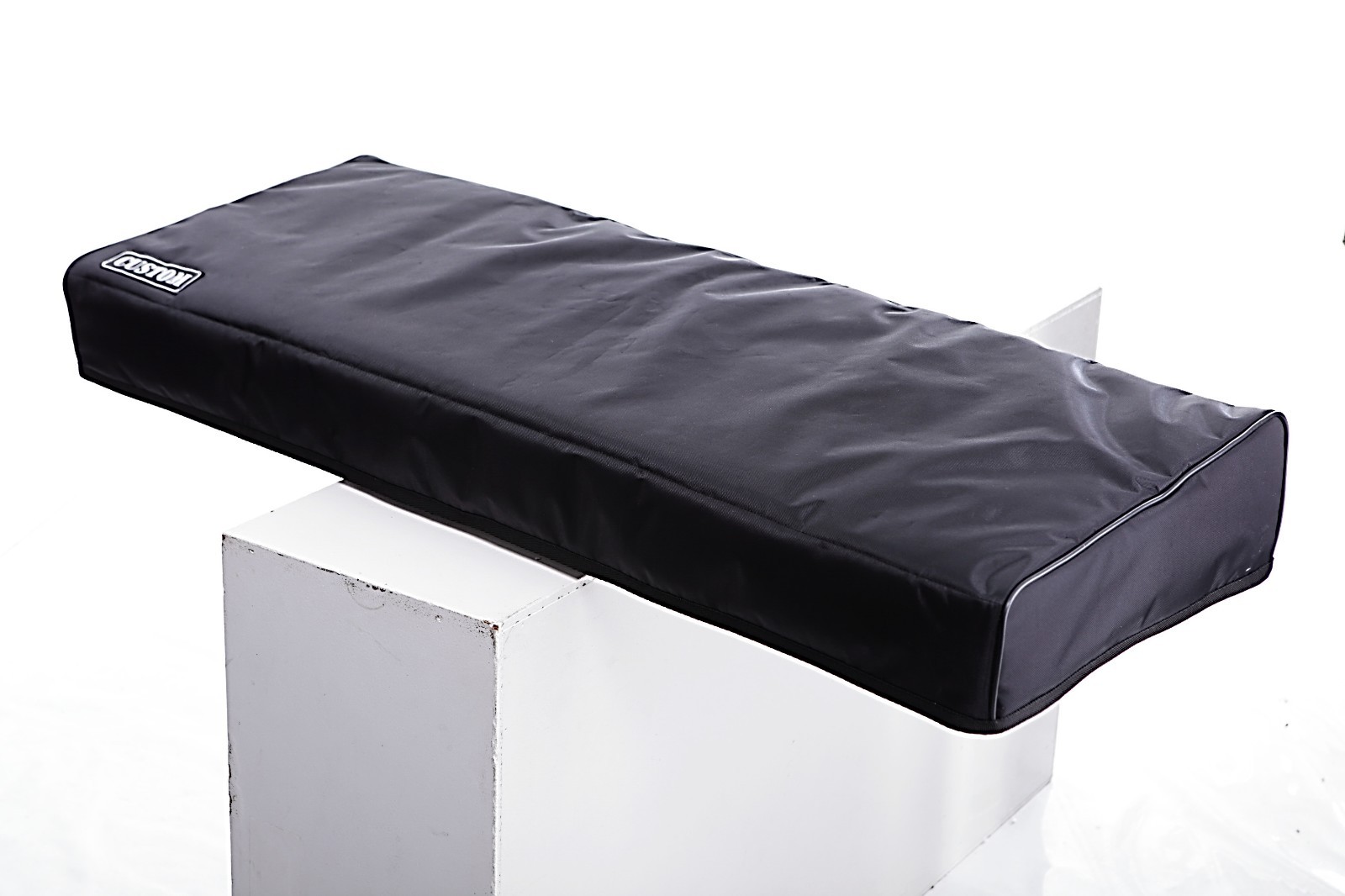 Custom padded cover for KORG X5 / X5D 61-key keyboard
