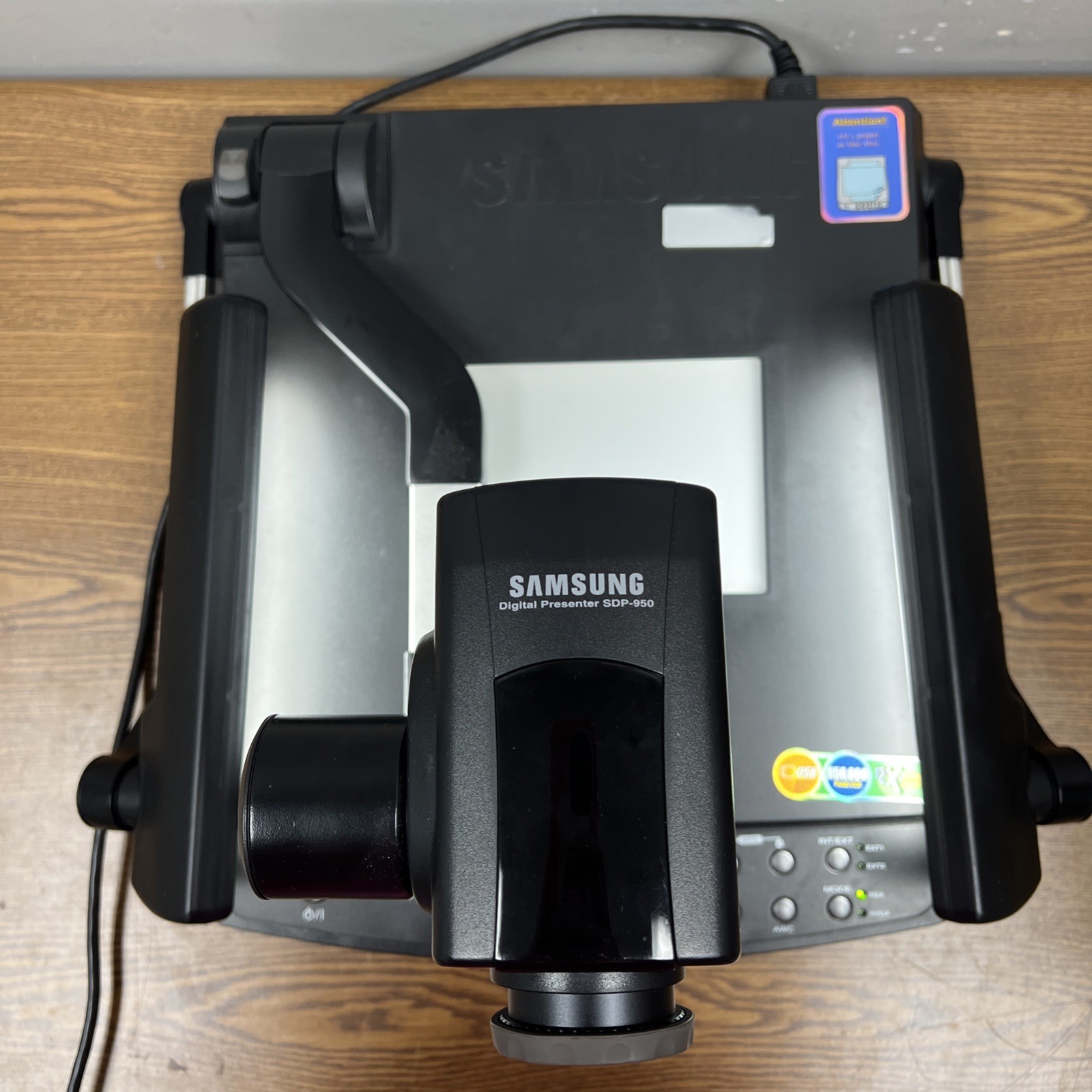 Samsung SDP-950 Digital Presenter Document Camera With Case and Accessories