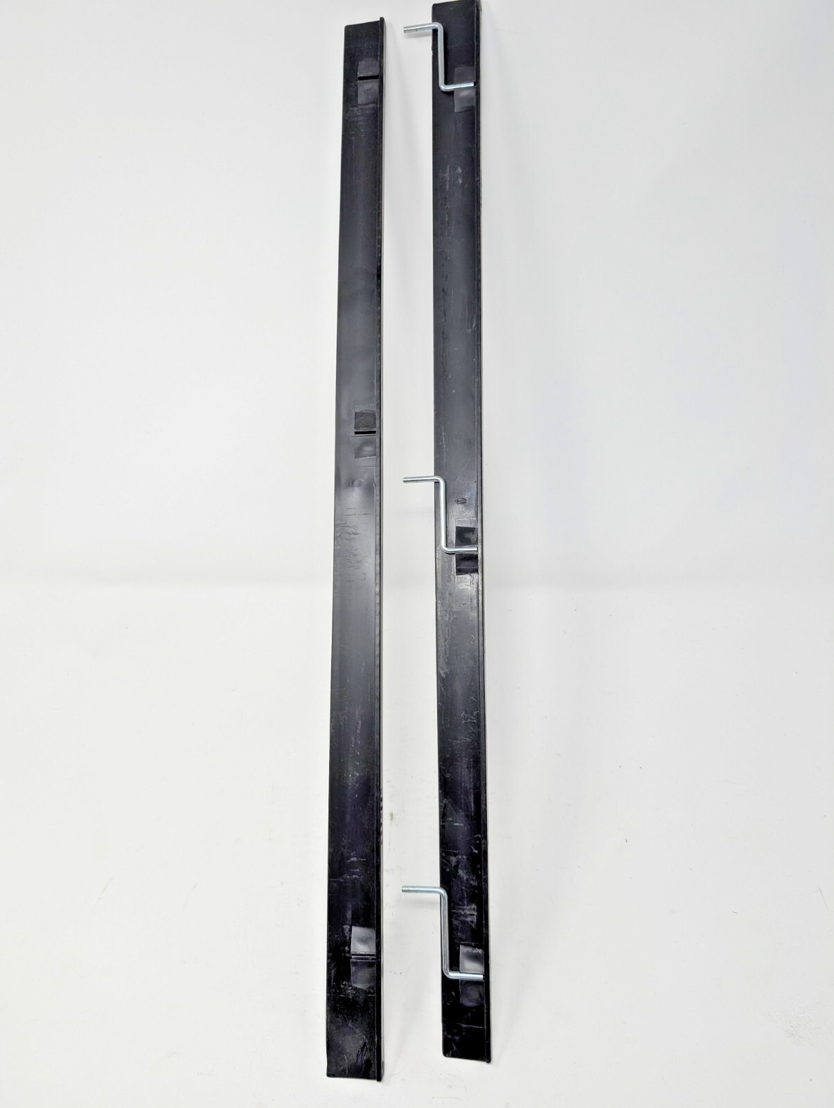 (2) FSI, USI, Wittern SNACK MACHINE PRODUCT STABILIZER RAILS