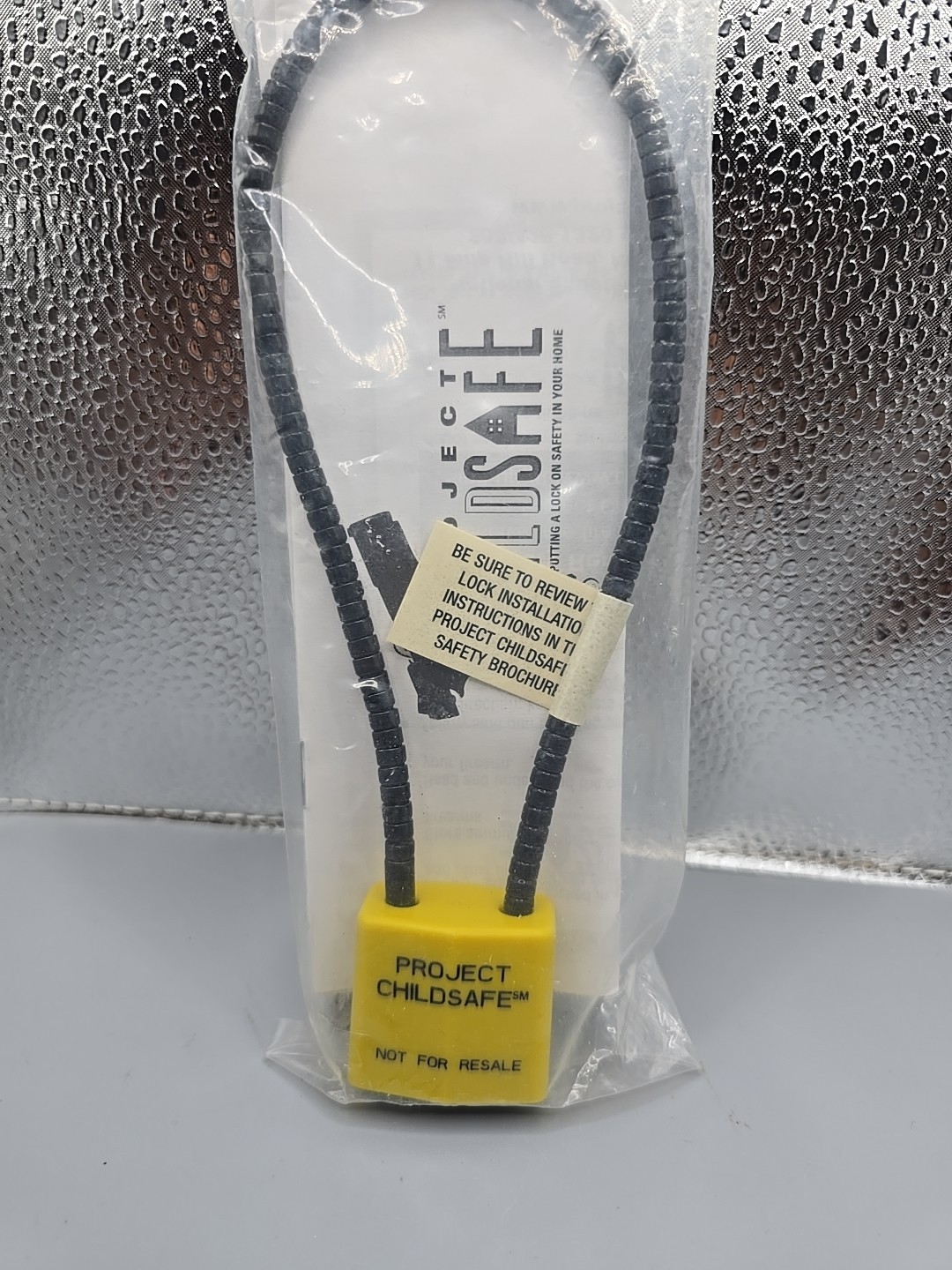Project Childsafe Cable Gun Lock - New In Package. 2 Keys.