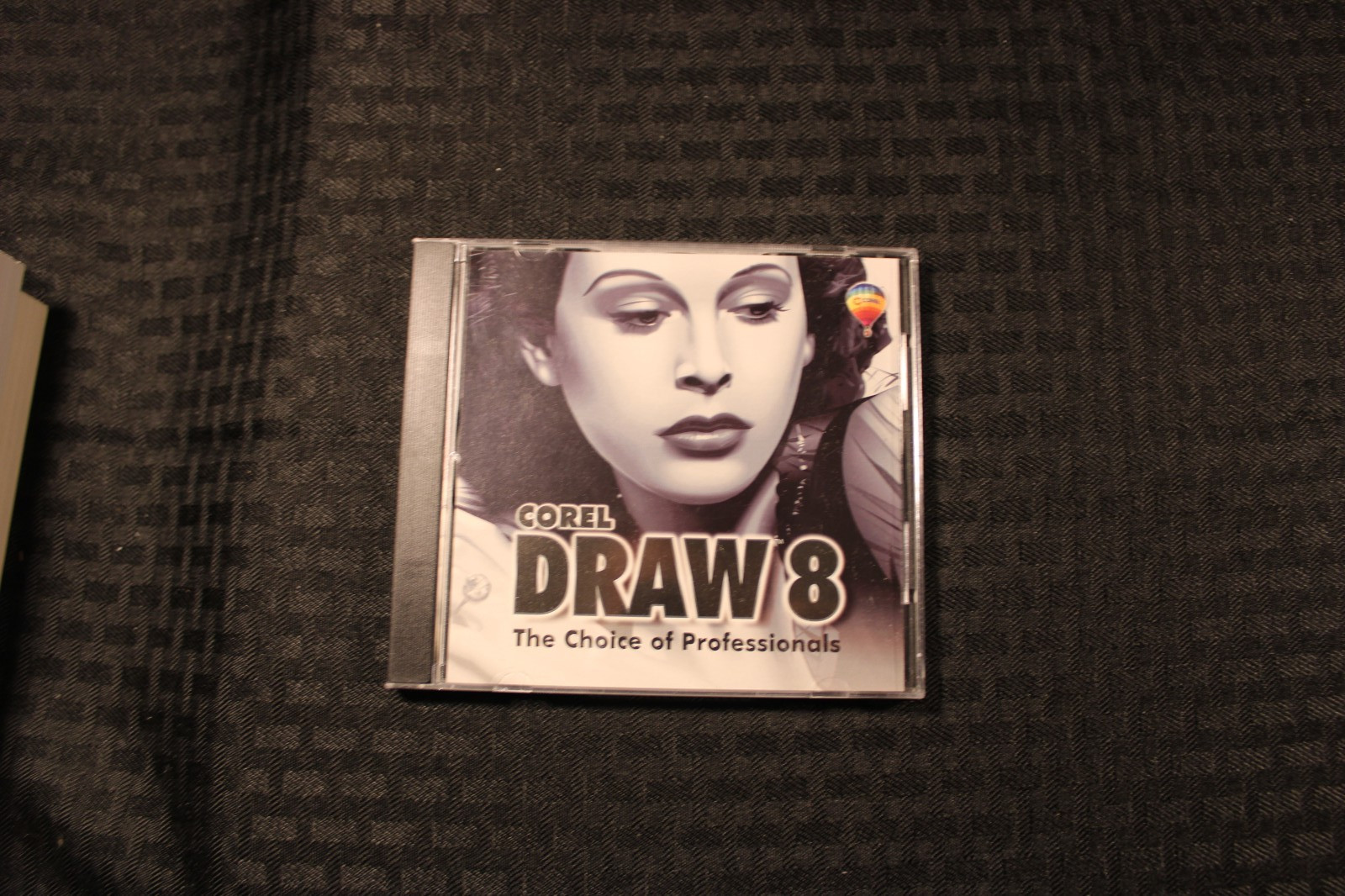 CorelDRAW 8, a Graphic Design Software (Upgrade version) BIG BOX