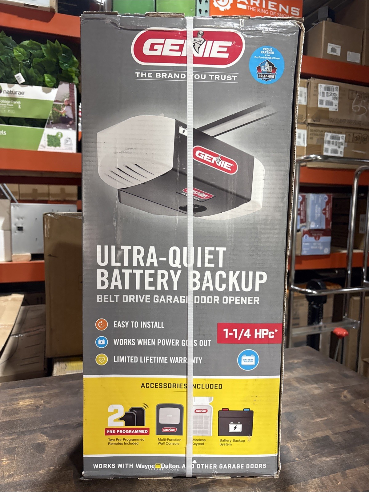 Genie 1-1/4 HPc Ultra-Quiet Belt Drive Garage Door Opener Battery Backup 38959Y