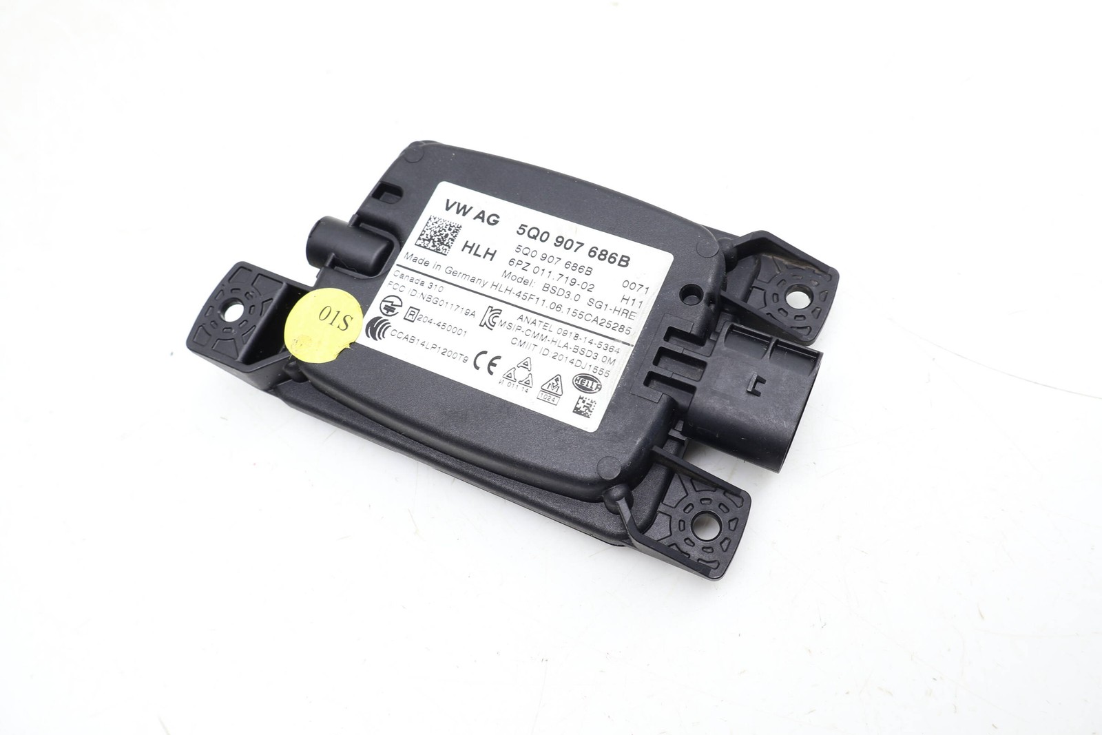 2016-2020 VW PASSAT - Right Blind SPOT Detection Master Control Module