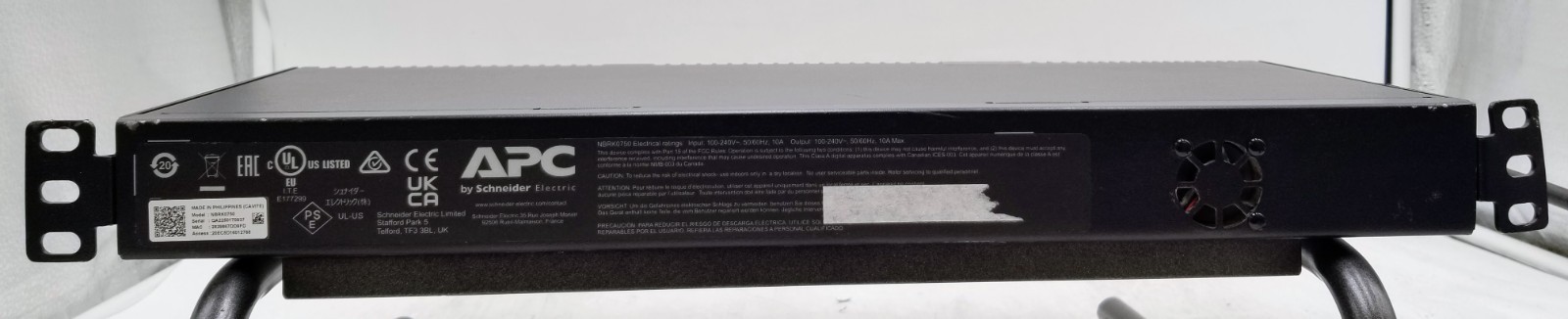 APC NBRK0750 NetBotz 750 Rack Mount Monitor