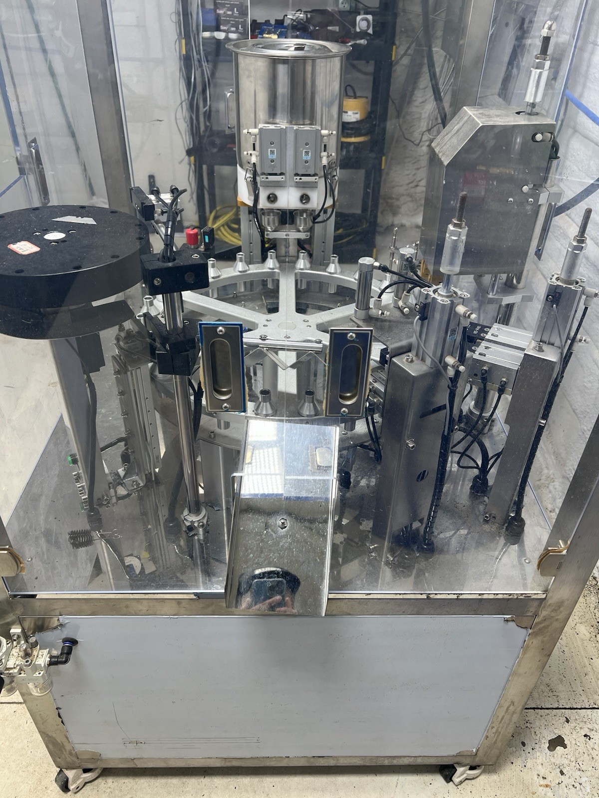 Lom Automated Preroll Machine
