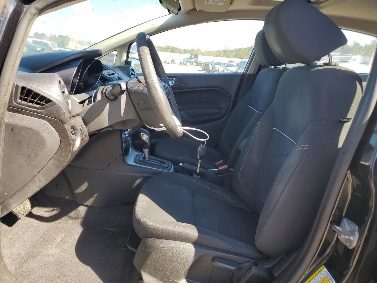 FIESTA 2014 Glove Box 4558032