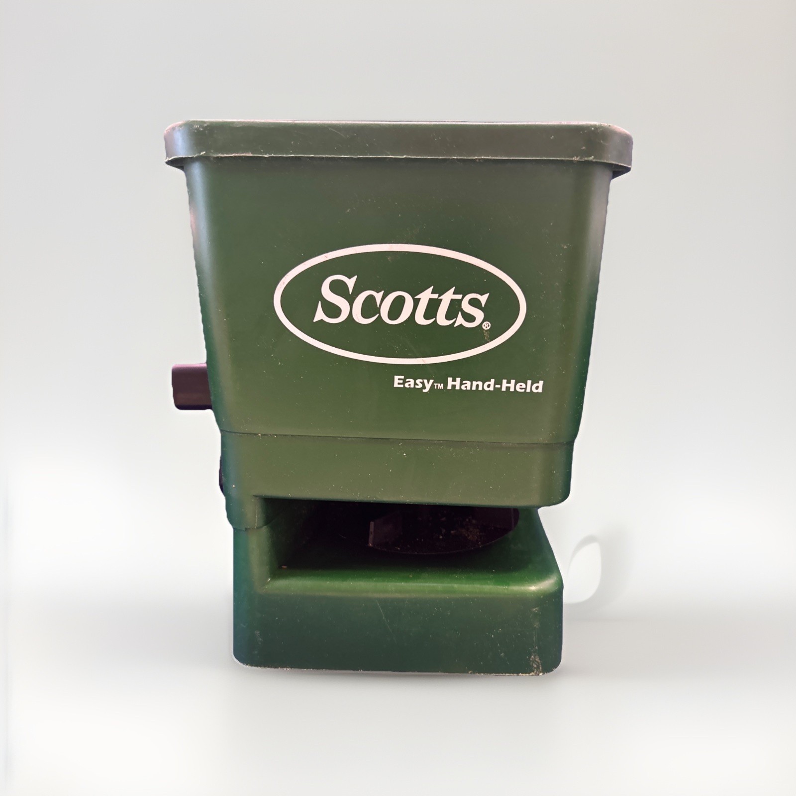 Scotts Easy Hand Held Lawn Spreader Seed Fertilizer Salt 5 Settings Compact Size