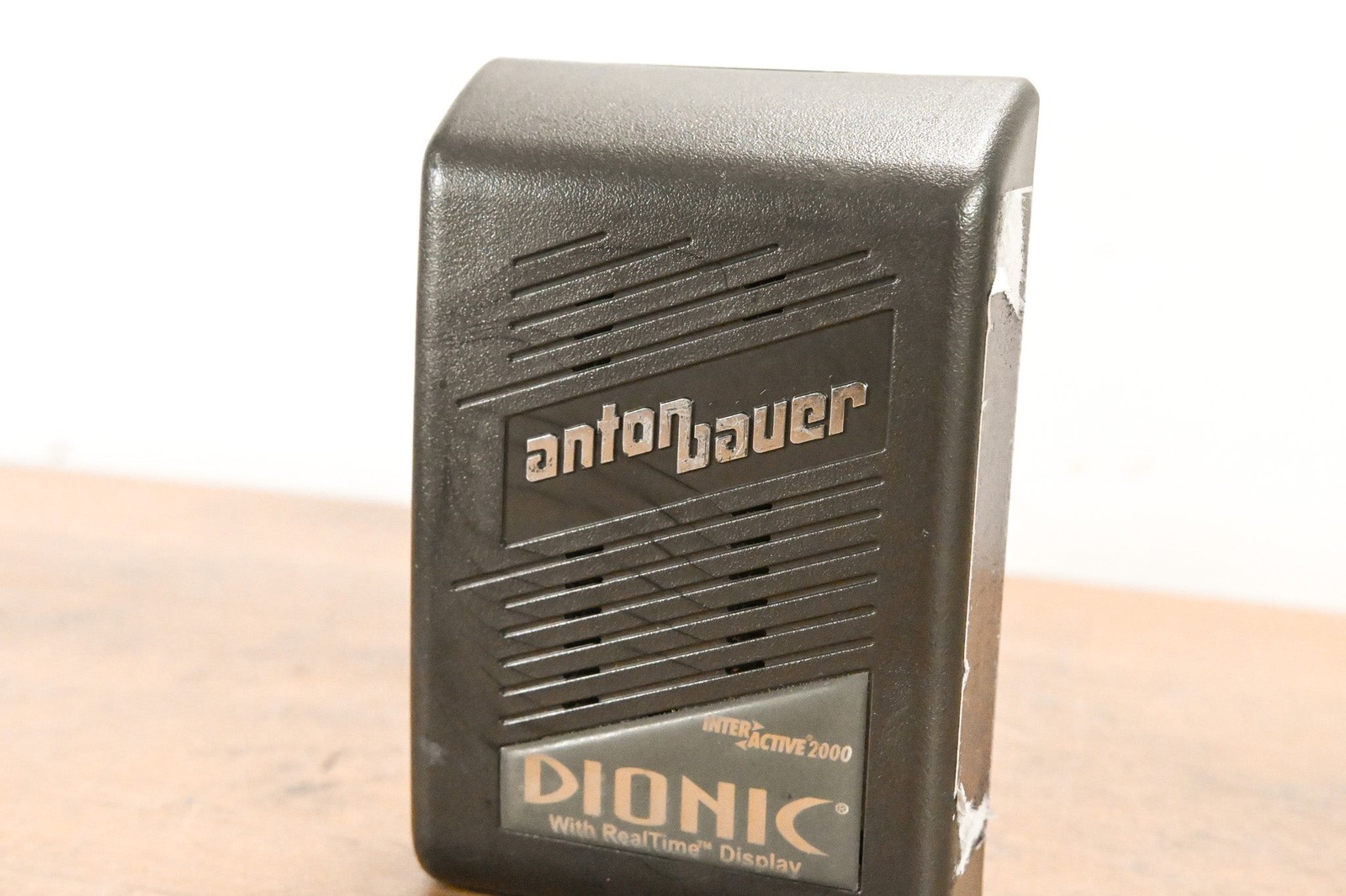Anton Bauer Dionic Interactive 2000 Gold-Mount Battery CG011HH