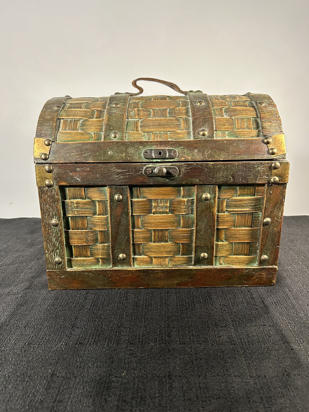 Decorative Chest - Storage Box Large With a leather handle