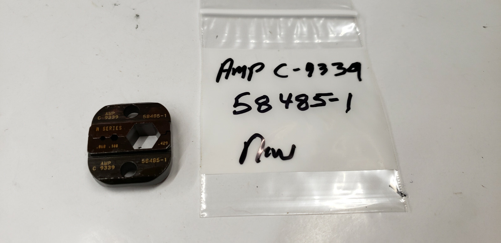 NEW   TE Amp 58485-1 C-9339 Hand Crimp Die Set     shelf h2 bin #3