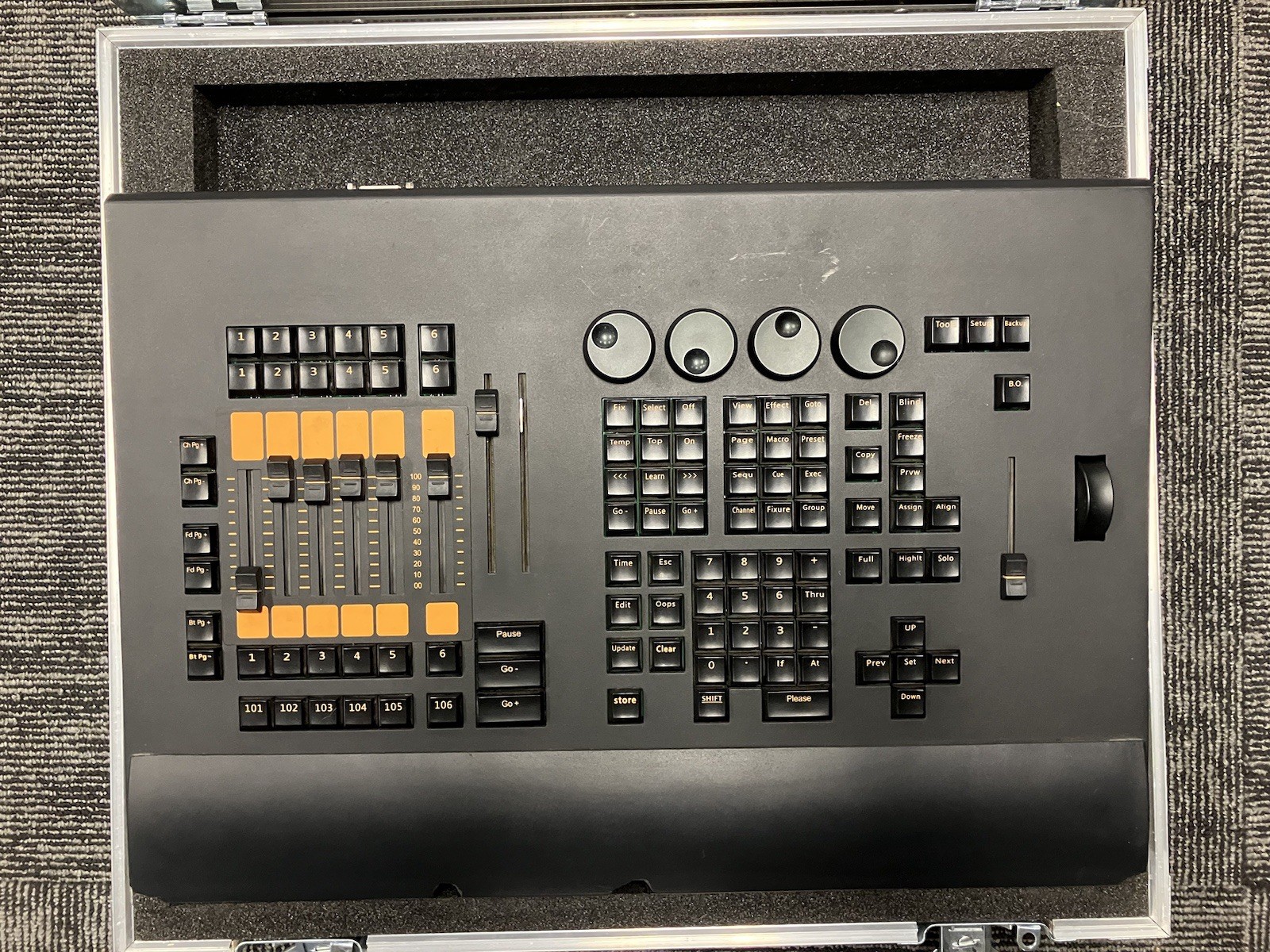 OnPC Command Wing DMX Stage Lighting Desk with ATA Road Case