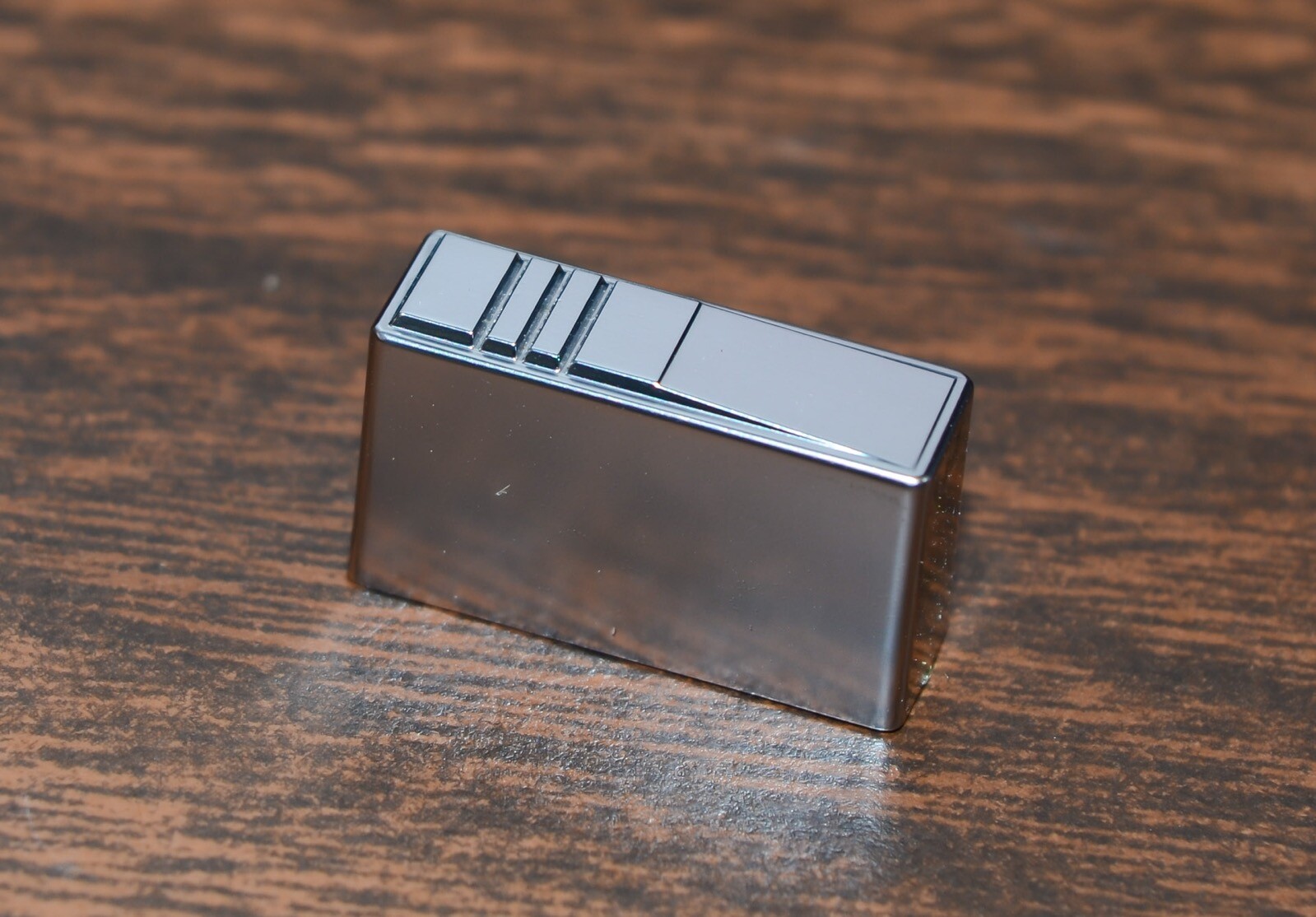 ICOM R-7000 RECEIVER PARTS: CHROME POWER SWTICH BUTTON (FITS R71 R71A)