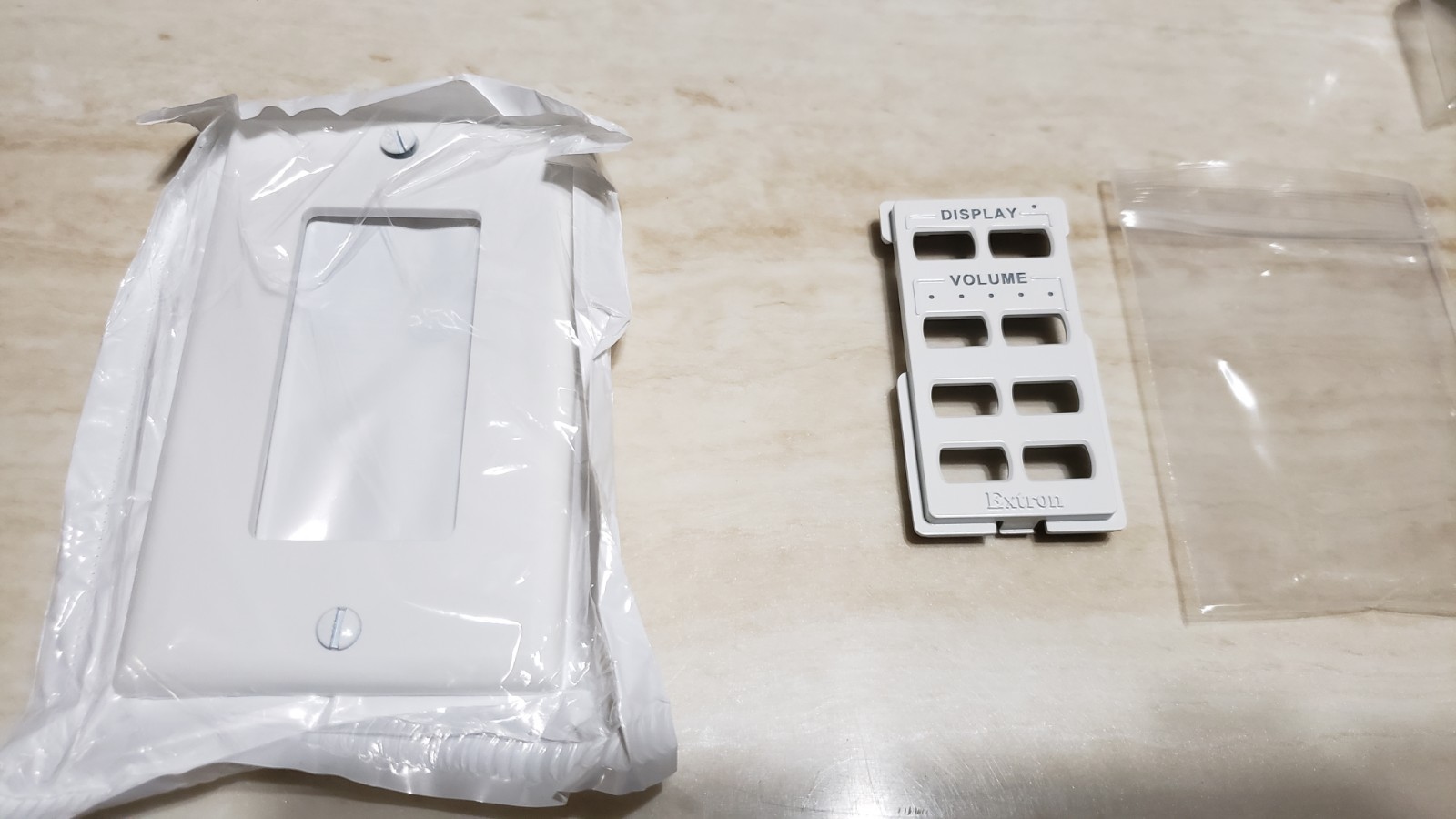 Extron MLC 62 RS D Face Plate (White)