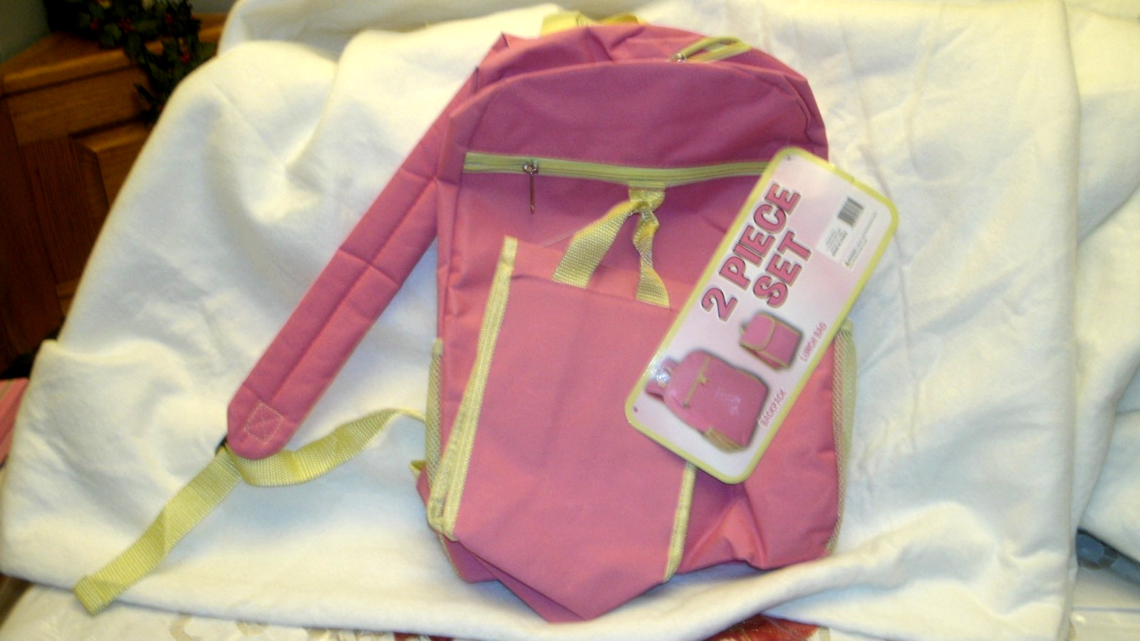 Backpack & Lunch Bag 2 piece set Pink Brand new