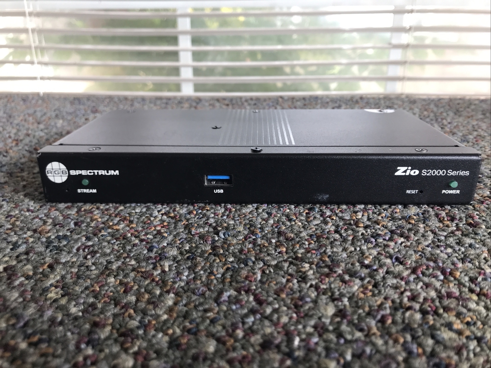RGB Spectrum Zio S2000 Series S2002 - AS IS FOR PARTS OR REPAIR - FREE SHIPPING