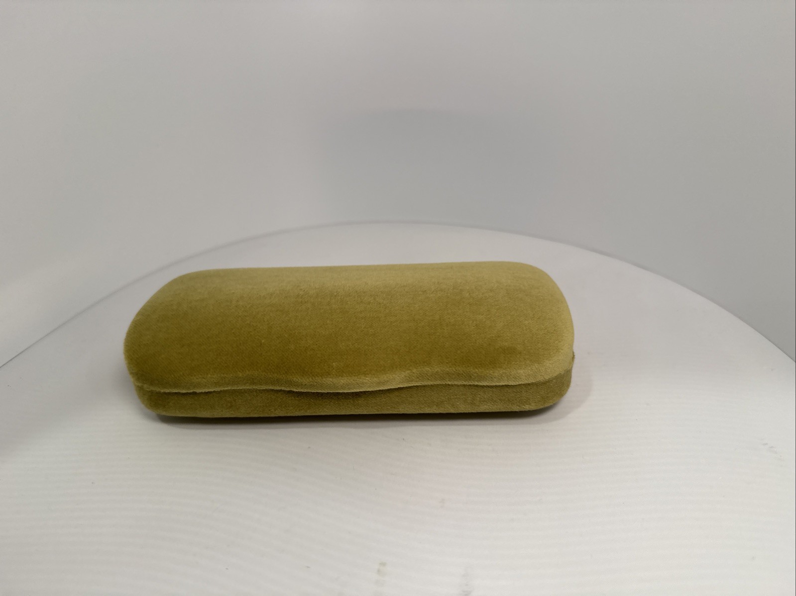 Gucci, Small, Olive, Velvet Clamshell case