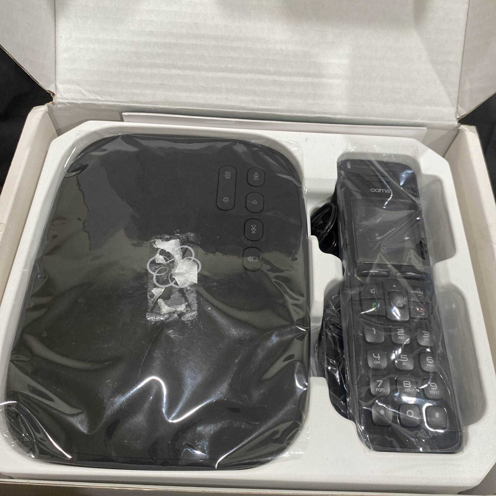 Ooma Telo VoIP with 3 HD3 Handsets Complete Home Phone System for Black