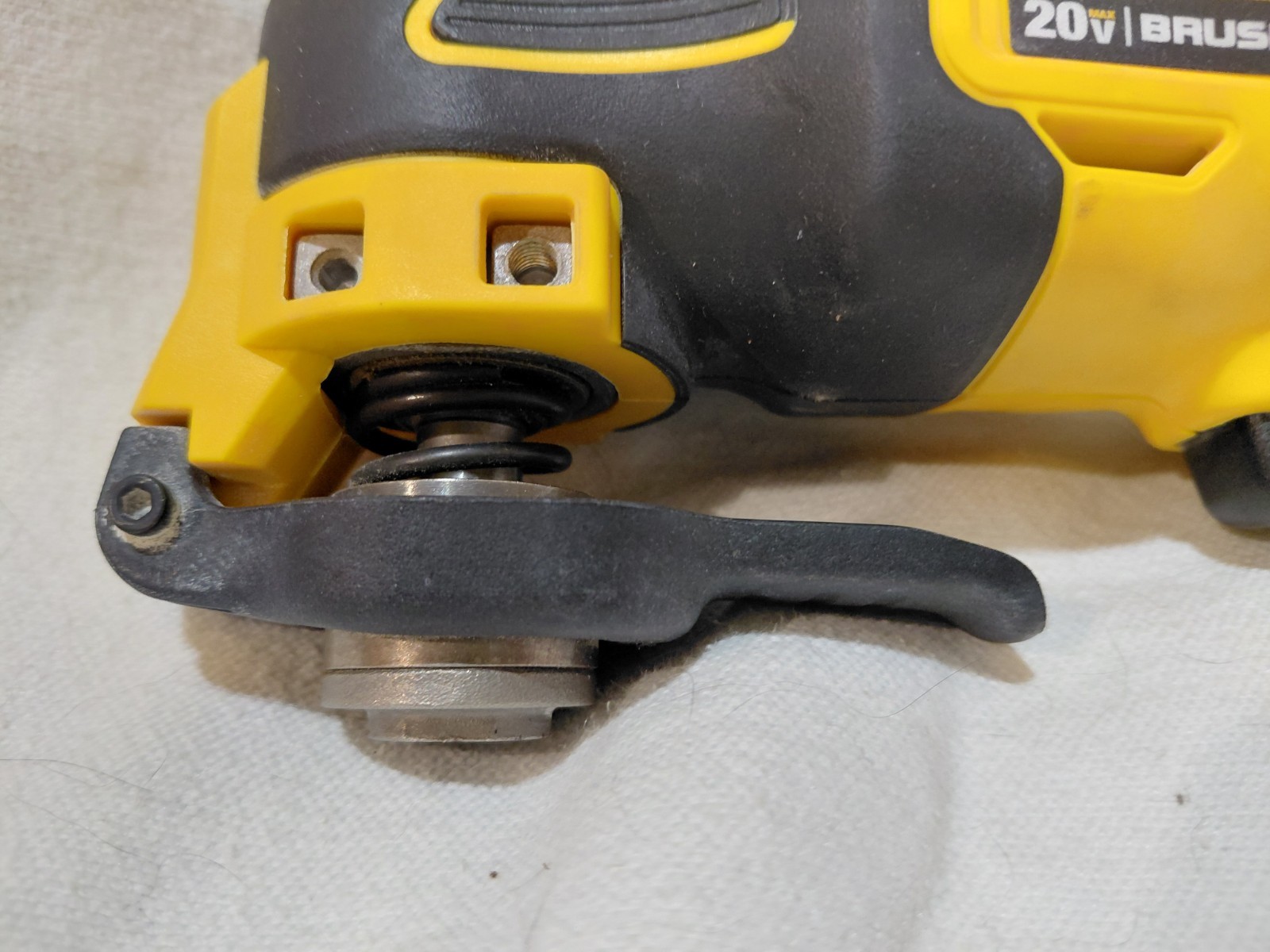Dewalt Oscillating Multi-Tool Atomic Compact 20V Brushless DCS354B