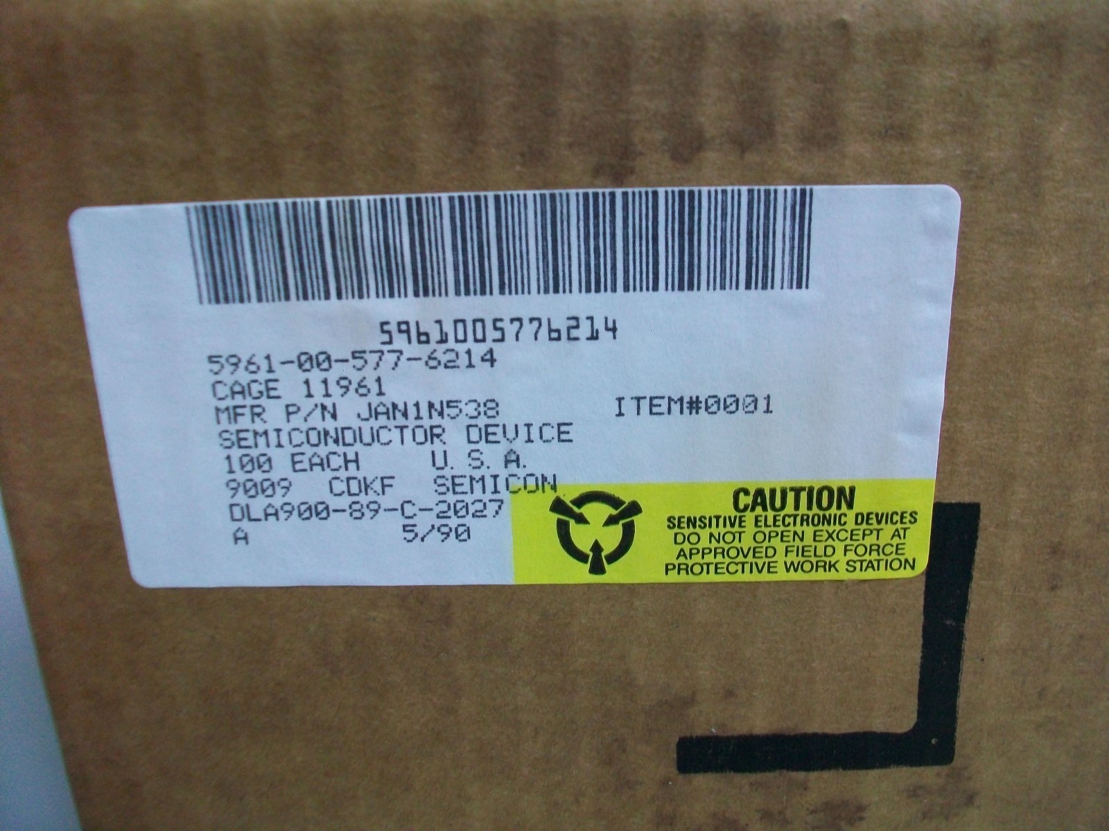 BOX OF 100   .75 A.  200 PRV. TOP HAT DIODES  1N538