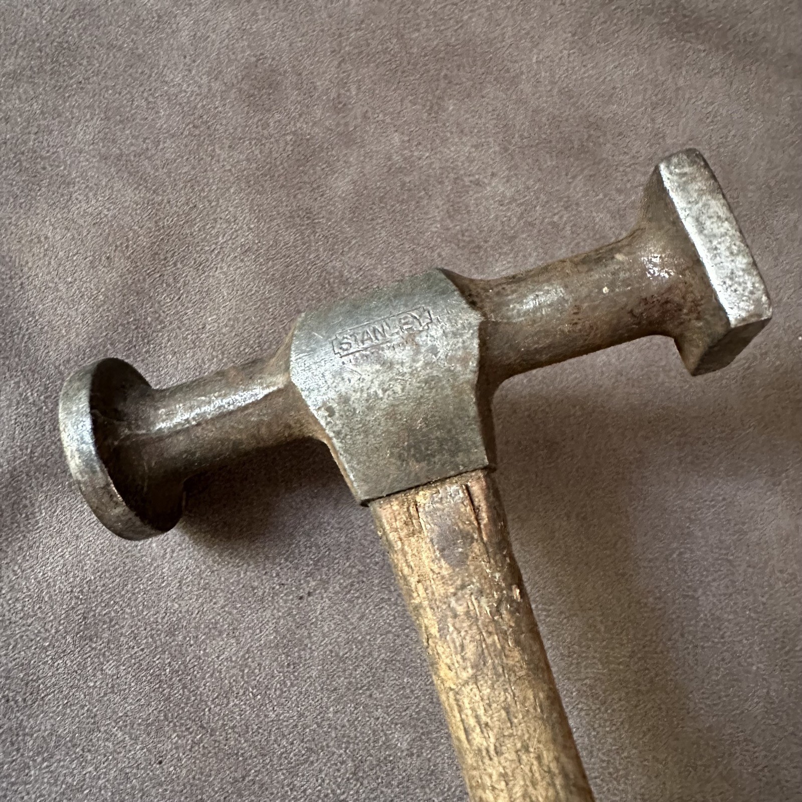 VINTAGE STANLEY AUTO BODY REPAIR PANEL BEATING SHRINKING HAMMER HAND TOOL