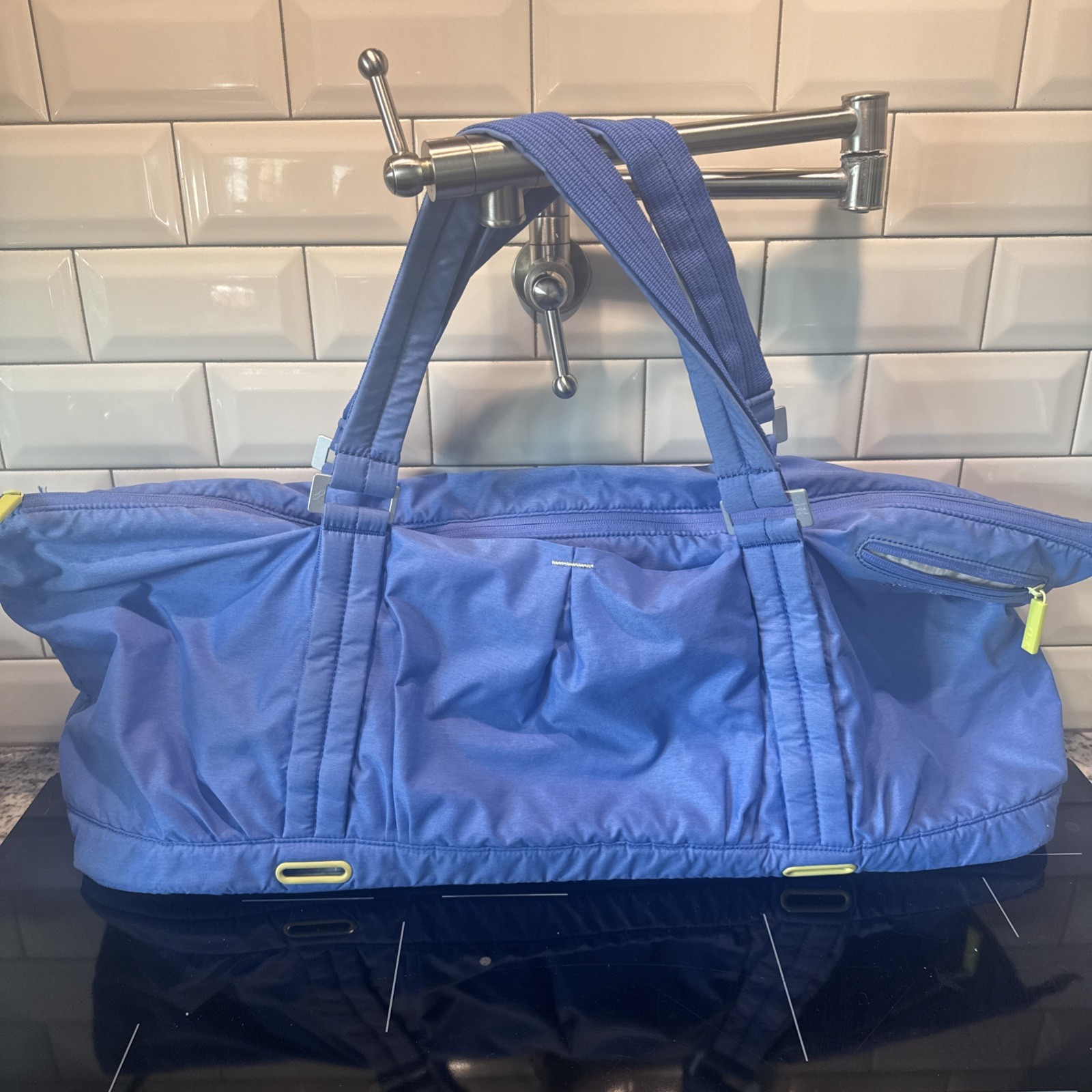 EUC SHERPANI Large Blue YOGA Gym Duffle Tote Bag Yellow Stich Pockets 11x26
