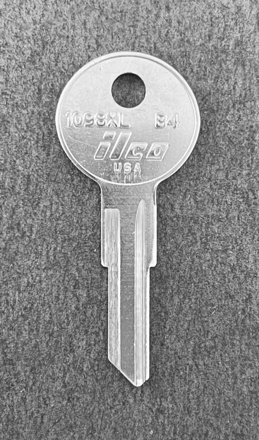 Lots of B4 1098XL GM-38 Type Key Blanks for Briggs & Stratton 321106 Keyway