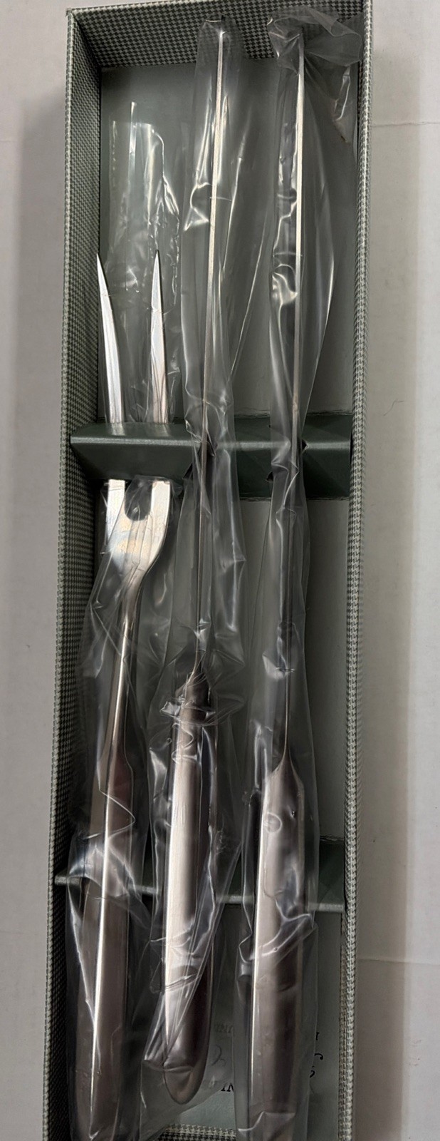 Hollow Ground Carving Set PreOwned