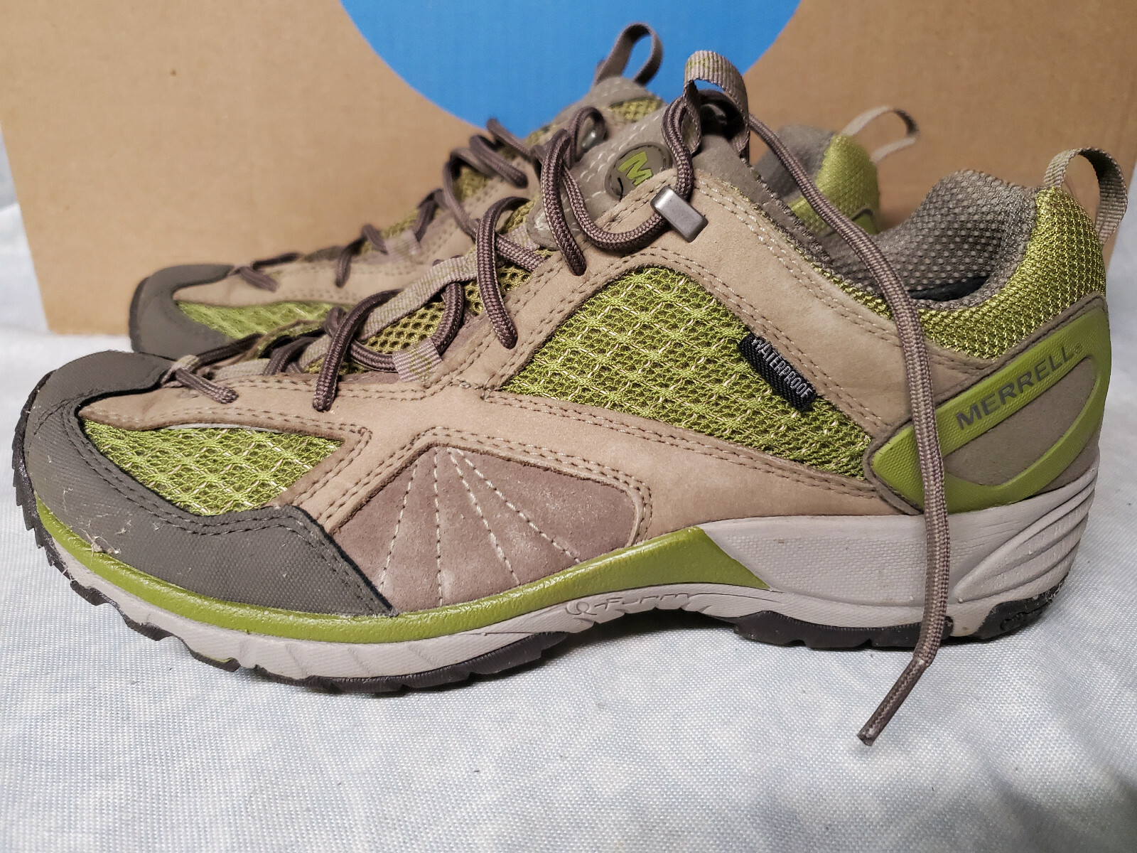 Merrell Avian Light Ventilator Womens Cross-Training Hiking Shoes Waterproof 9.5