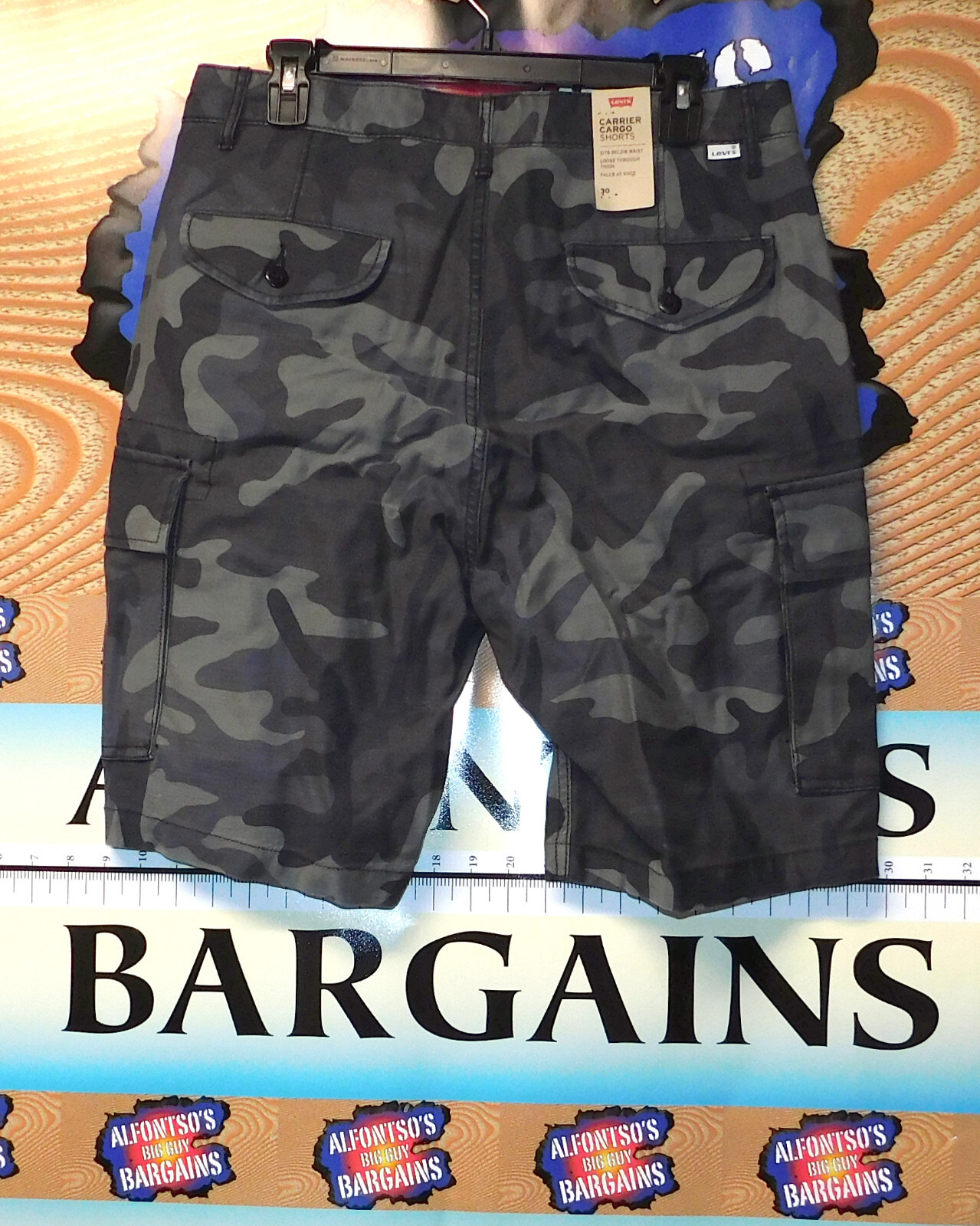 Mens Levi's Carrier Cargo Shorts $9.99 100% Cotton SPRING IS SPRUNG SALE!