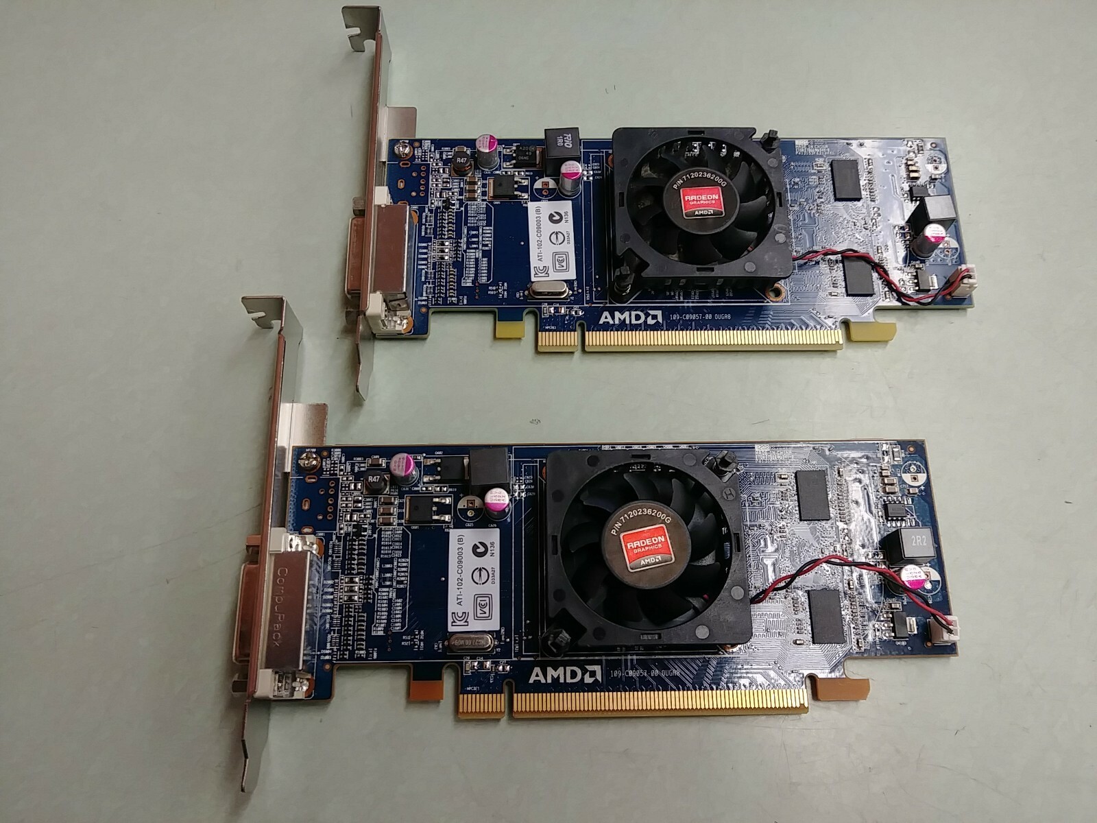 (2) DELL XF27T AMD Radeon HD5450 512MB PCI-E x16 DMS-59 Video Card 0XF27T