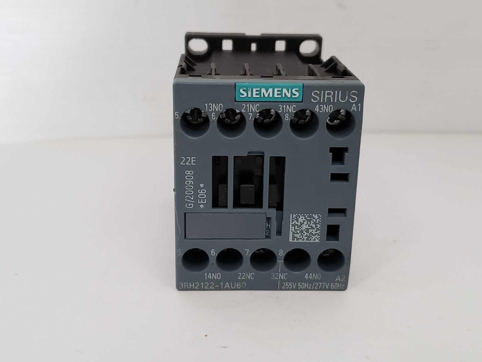 SIEMENS 3RH2122-1AU60 CONTACTOR RELAY 2 NO 2NC 277V AC 60HZ NNB