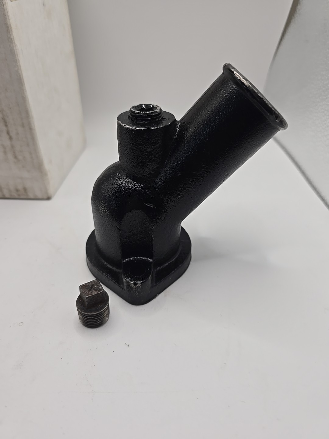 Engine Coolant Water Outlet Murray 84876