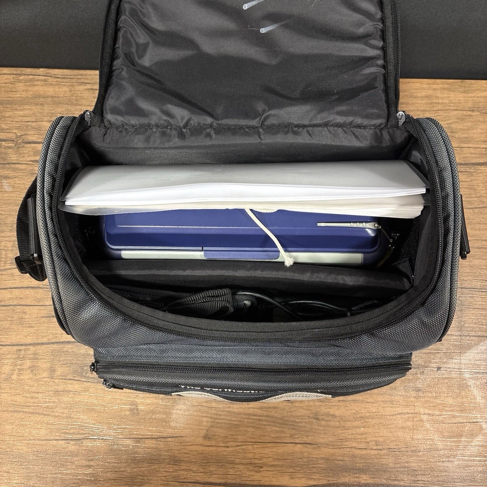 VeEX VePAL CX380 Advanced CATV Analyzer Tested & Working w/Case & Accessories